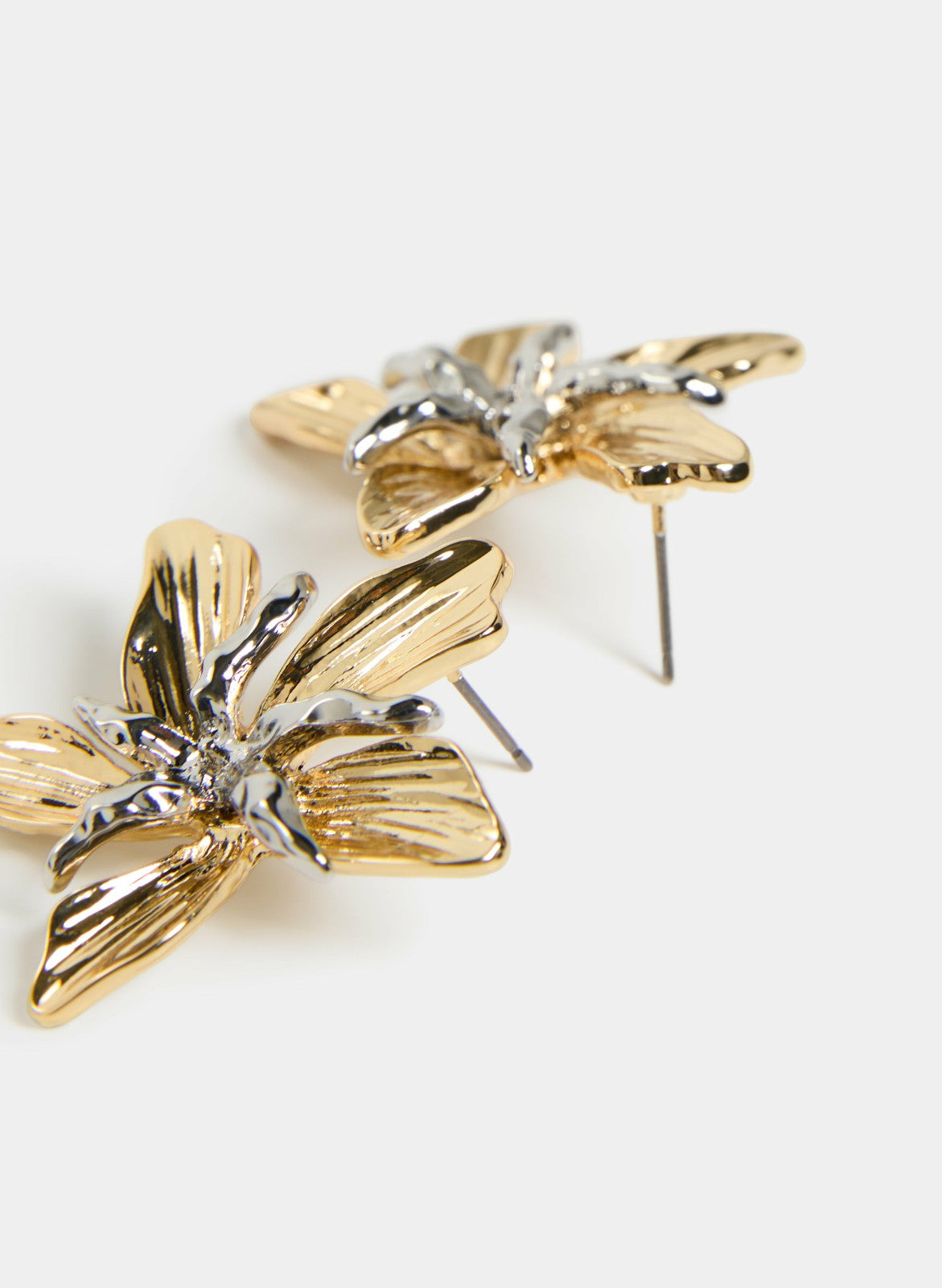 Women Two-Tone Floral Earrings Gold | Melanie Lyne