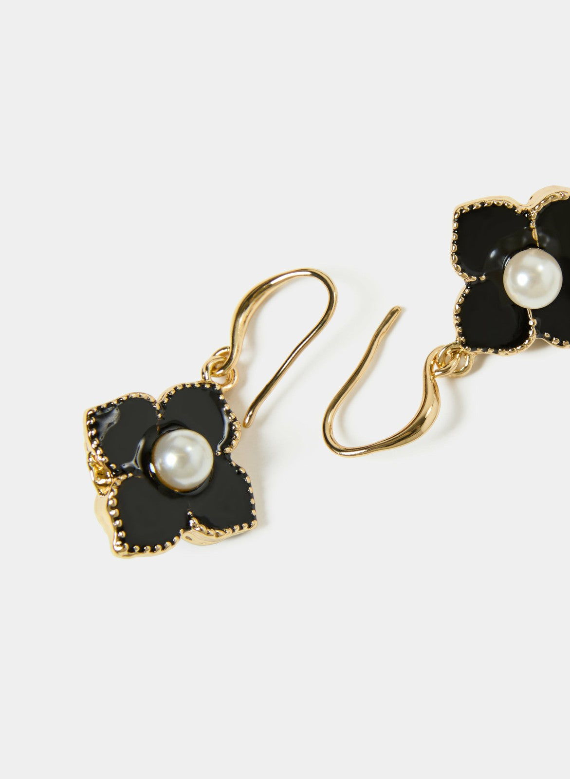 Women Floral Dangle Earrings Black | Melanie Lyne