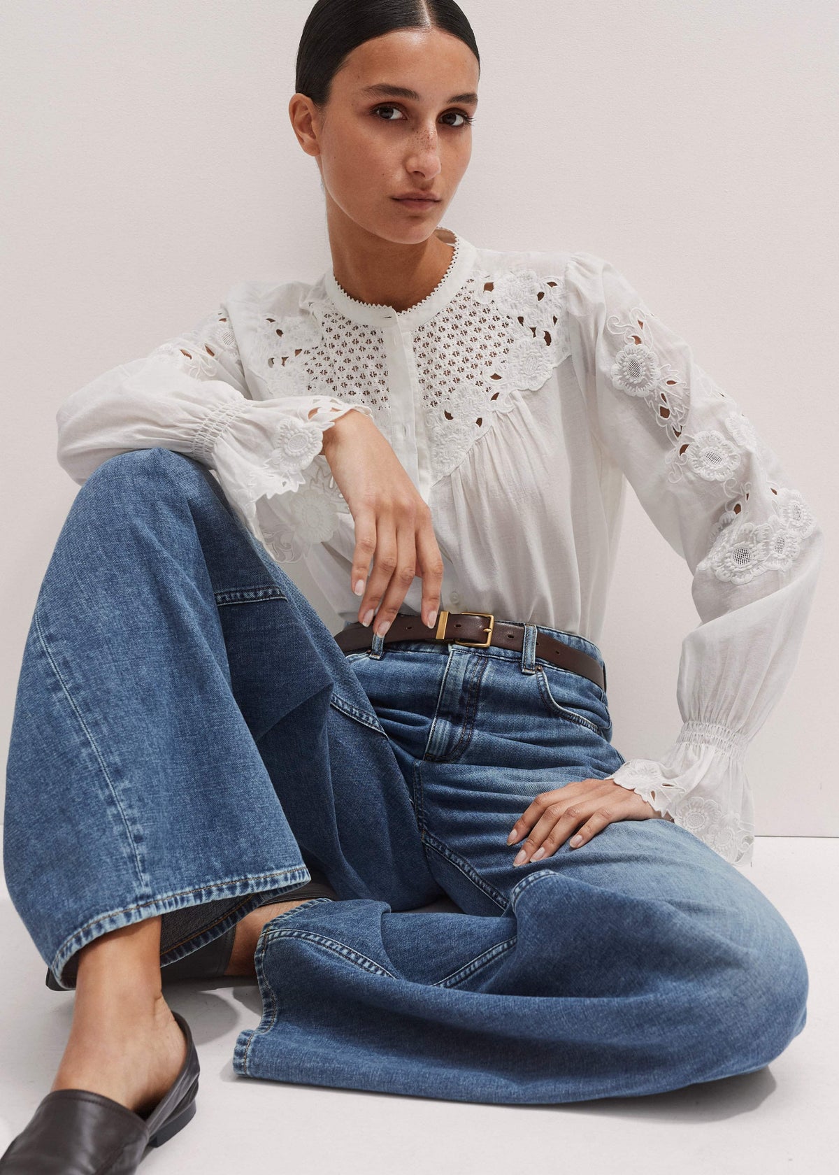 ME+EM White Floral Embroidery Blouse