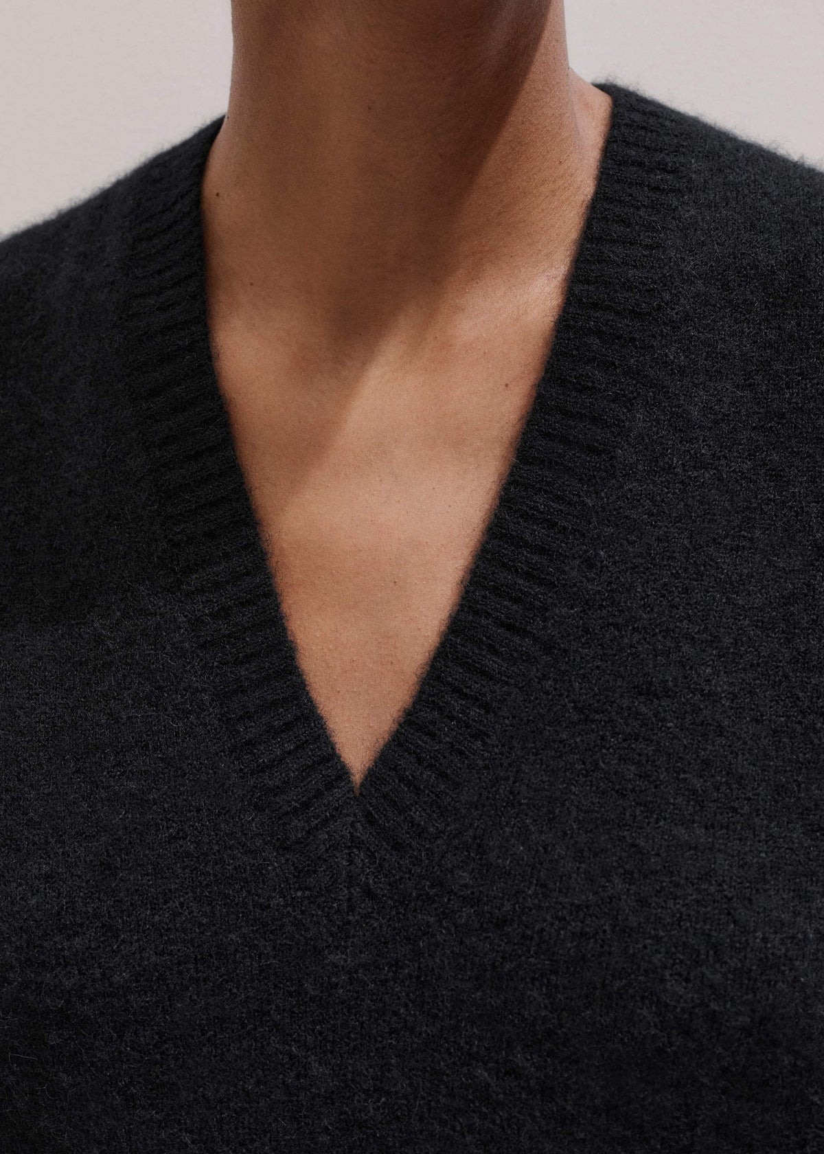 ME+EM Black V-Neck Straight Knit Vest