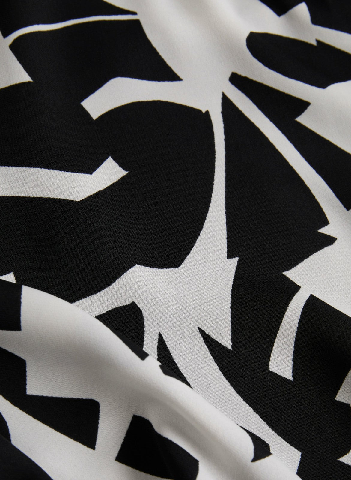 Women Geometric Print Short Sleeve Top Black & White | Melanie Lyne