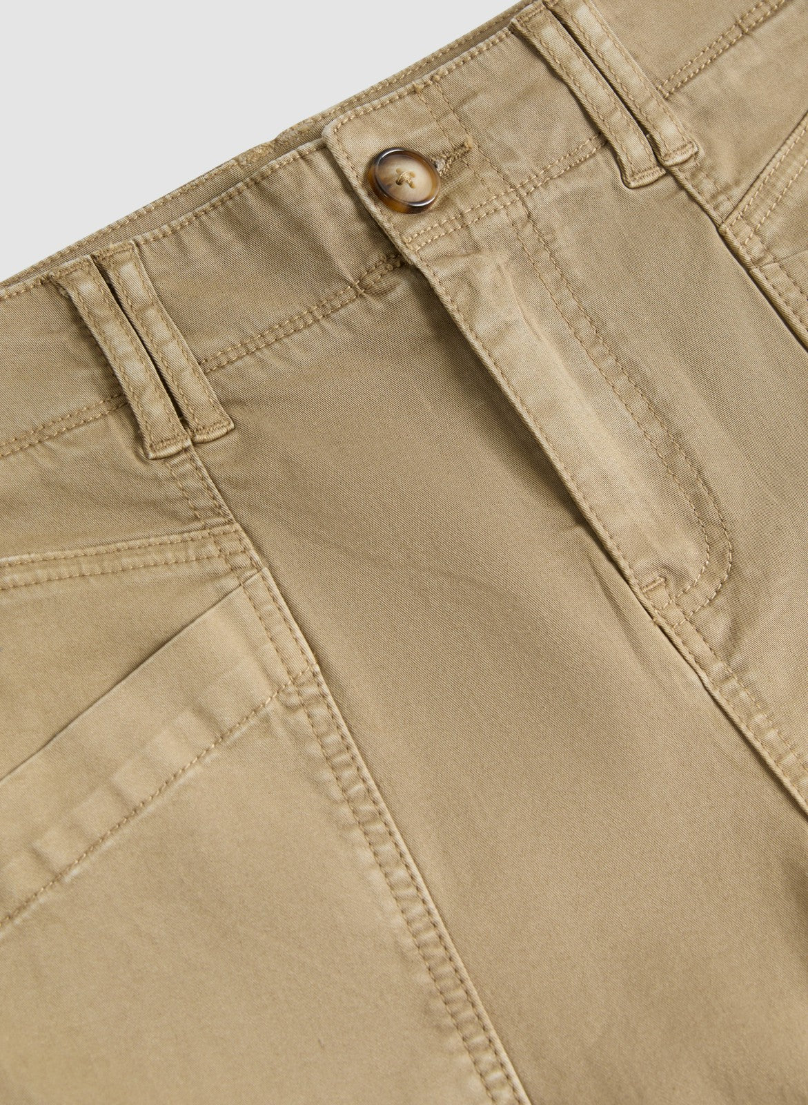 Women Oblique Pockets Slim Leg Capris Pecan | Melanie Lyne