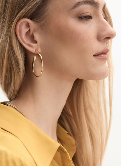 Women Curved Hoop Earrings Gold | Melanie Lyne