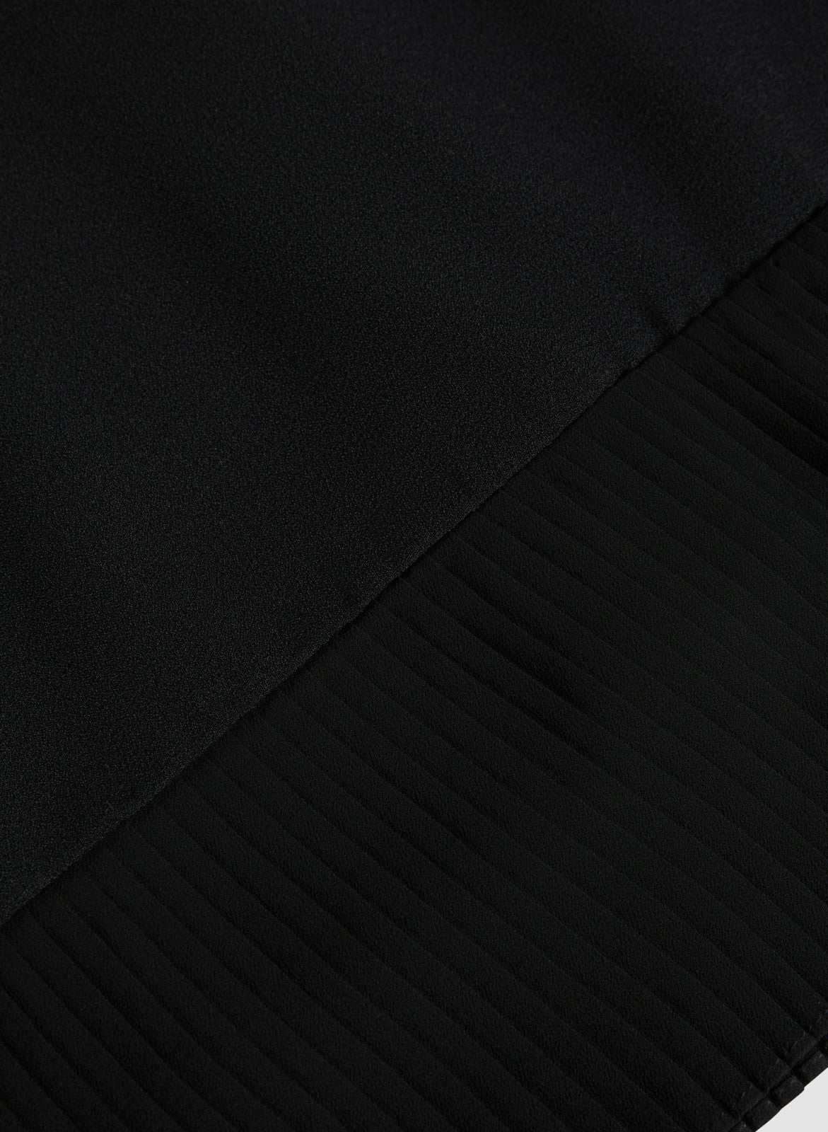Women Sleeveless Crepe Dress Black | Melanie Lyne