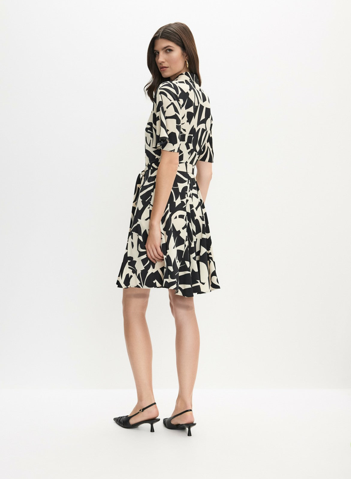 Women Geometric Print Shirt-Dress Black & White | Melanie Lyne