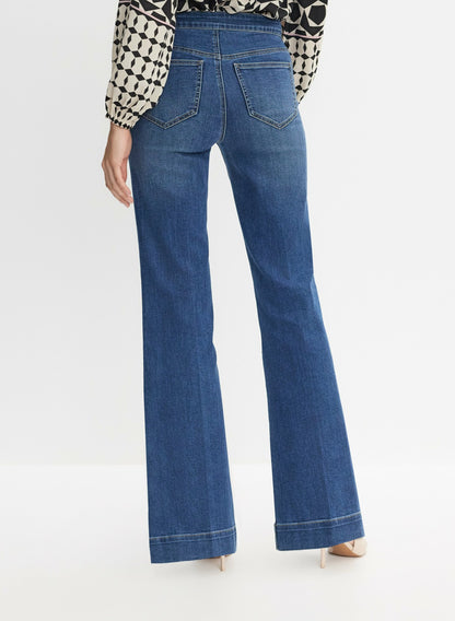 Women Patch Pocket Flare-Leg Jeans Medium Blue | Melanie Lyne
