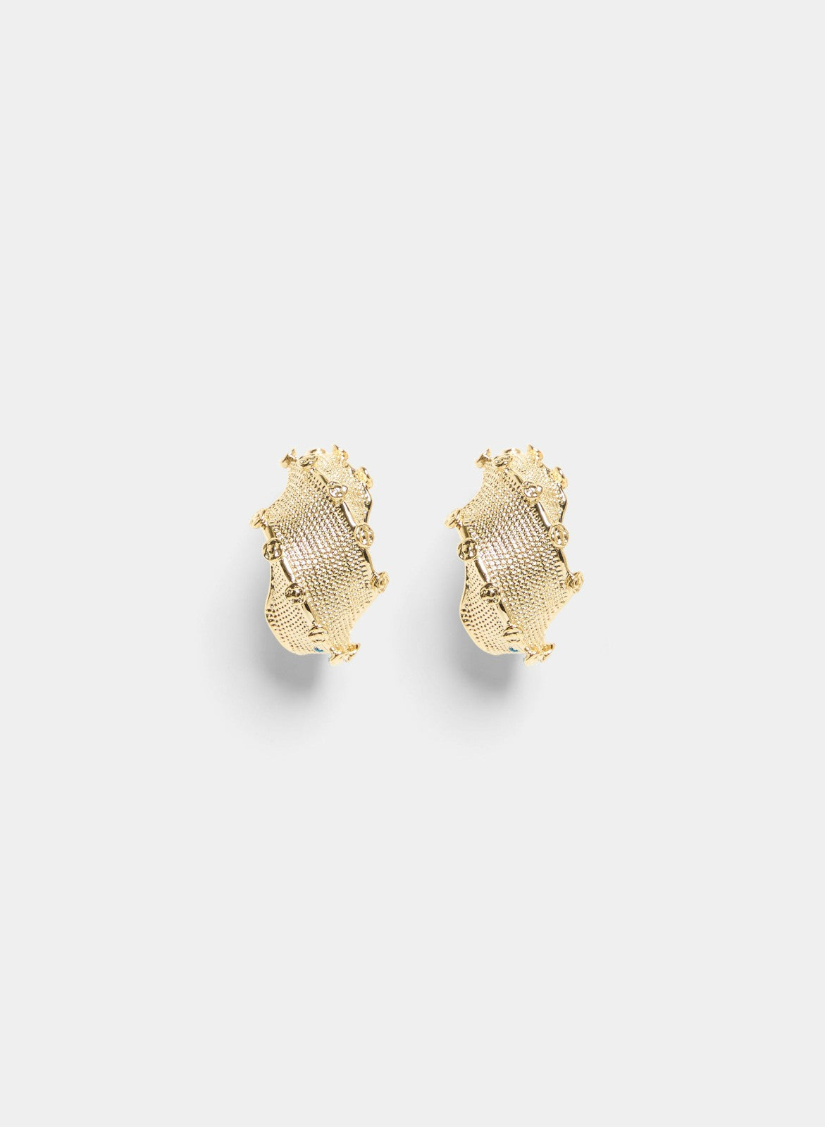 Women Textured Twisted Hoop Earrings Gold | Melanie Lyne