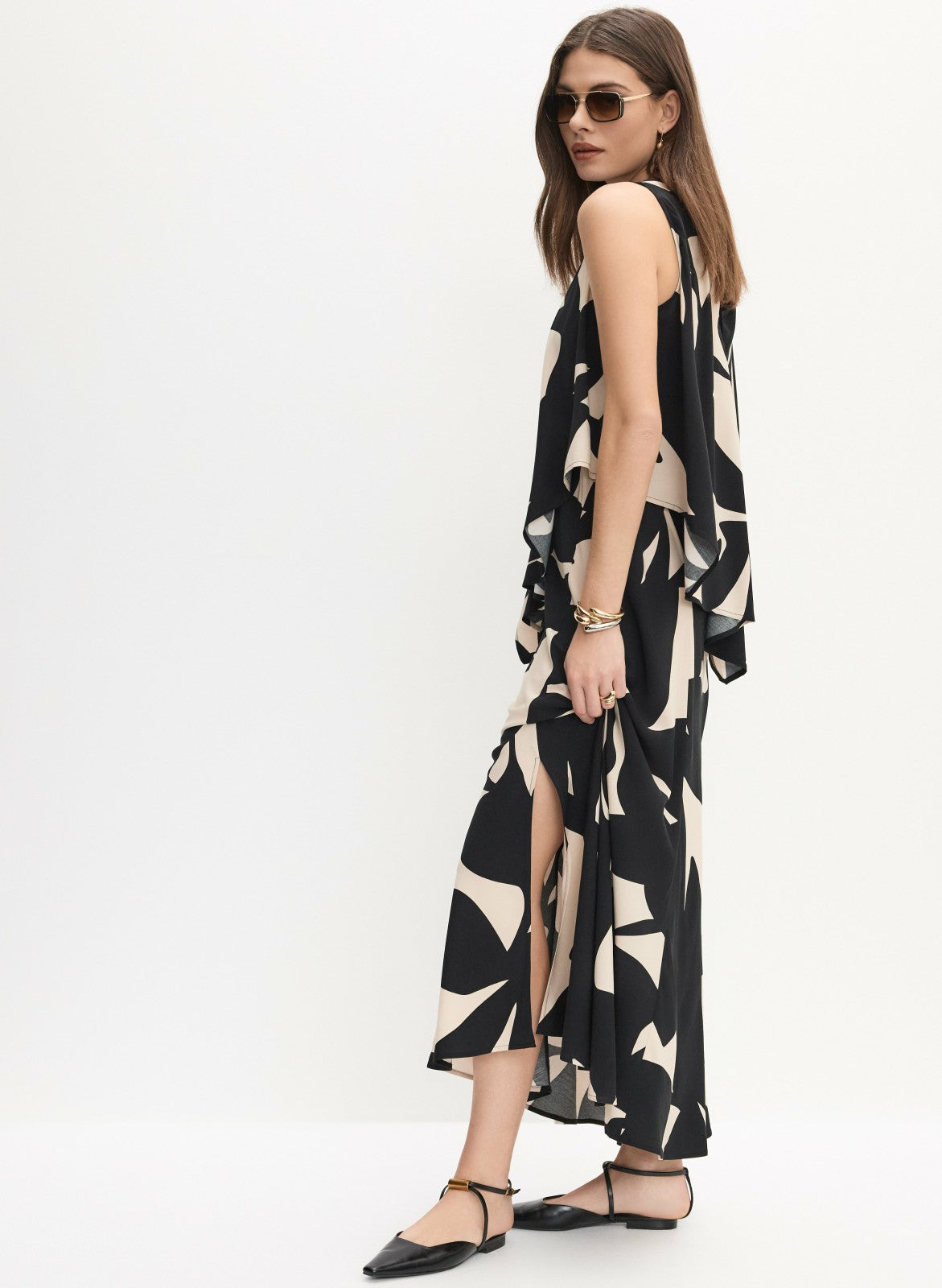 Women Leaf Print Tiered Dress Black & White | Melanie Lyne