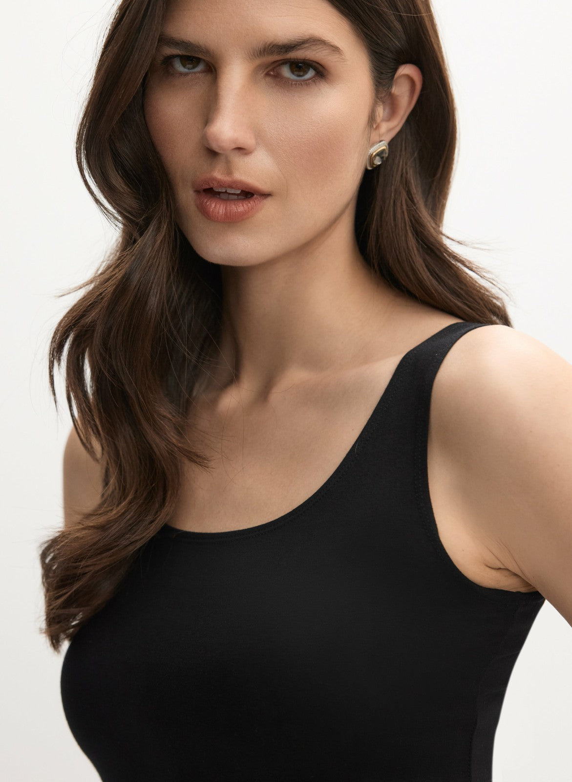 Women Scoop Neck Tank Top Black | Melanie Lyne
