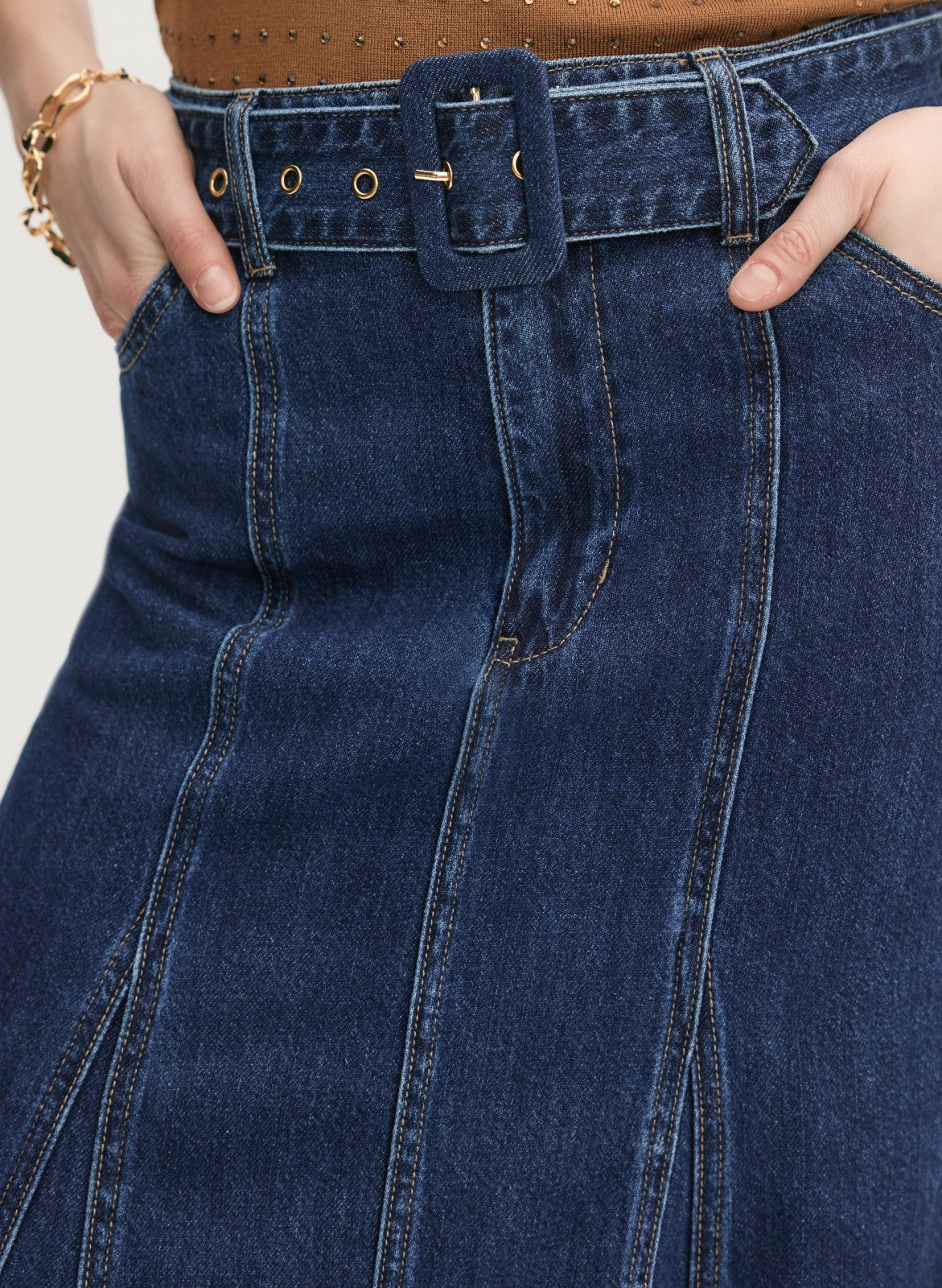 Women Denim Midi Skirt Rinse Tint | Melanie Lyne