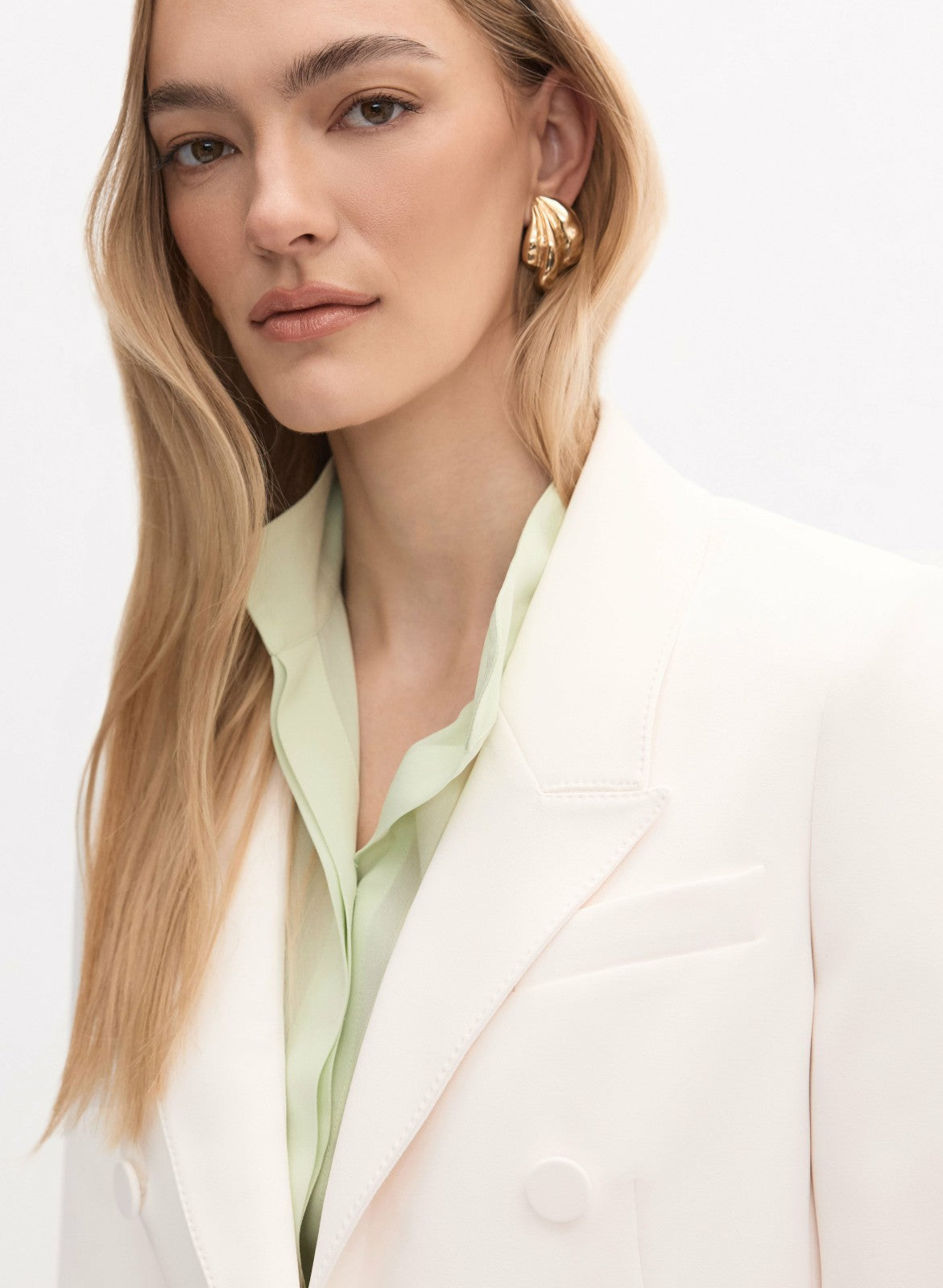 Women Crepe Peaked Lapel Jacket Ivory | Melanie Lyne
