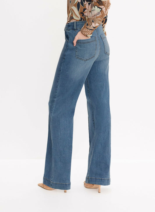 Women Chain Belt Jeans Light Blue | Melanie Lyne