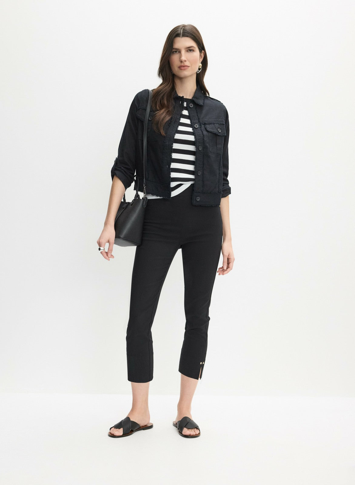 Women Pull-On Capris Black | Melanie Lyne