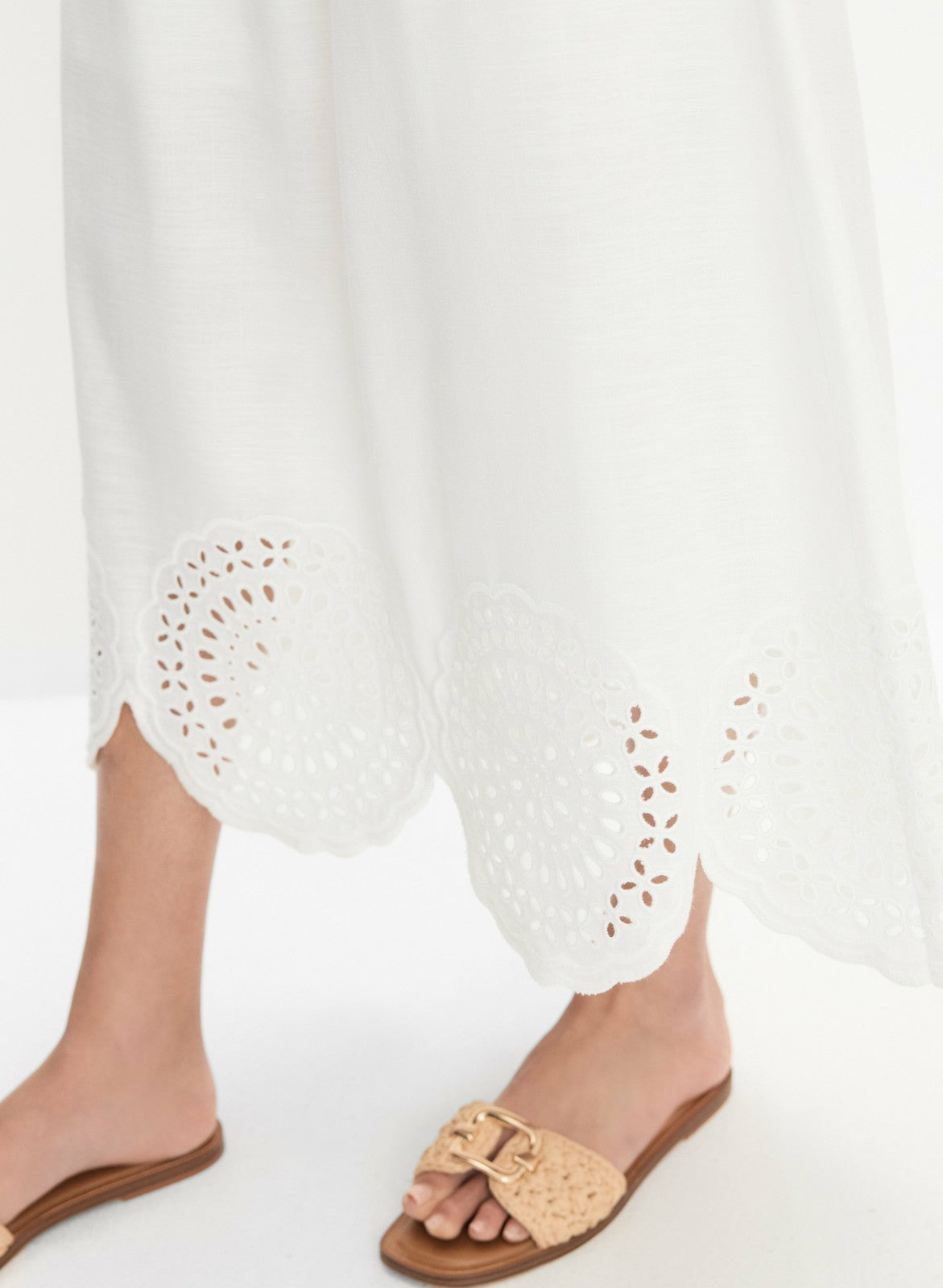 Women Scalloped Hem Maxi Skirt Porcelain | Melanie Lyne