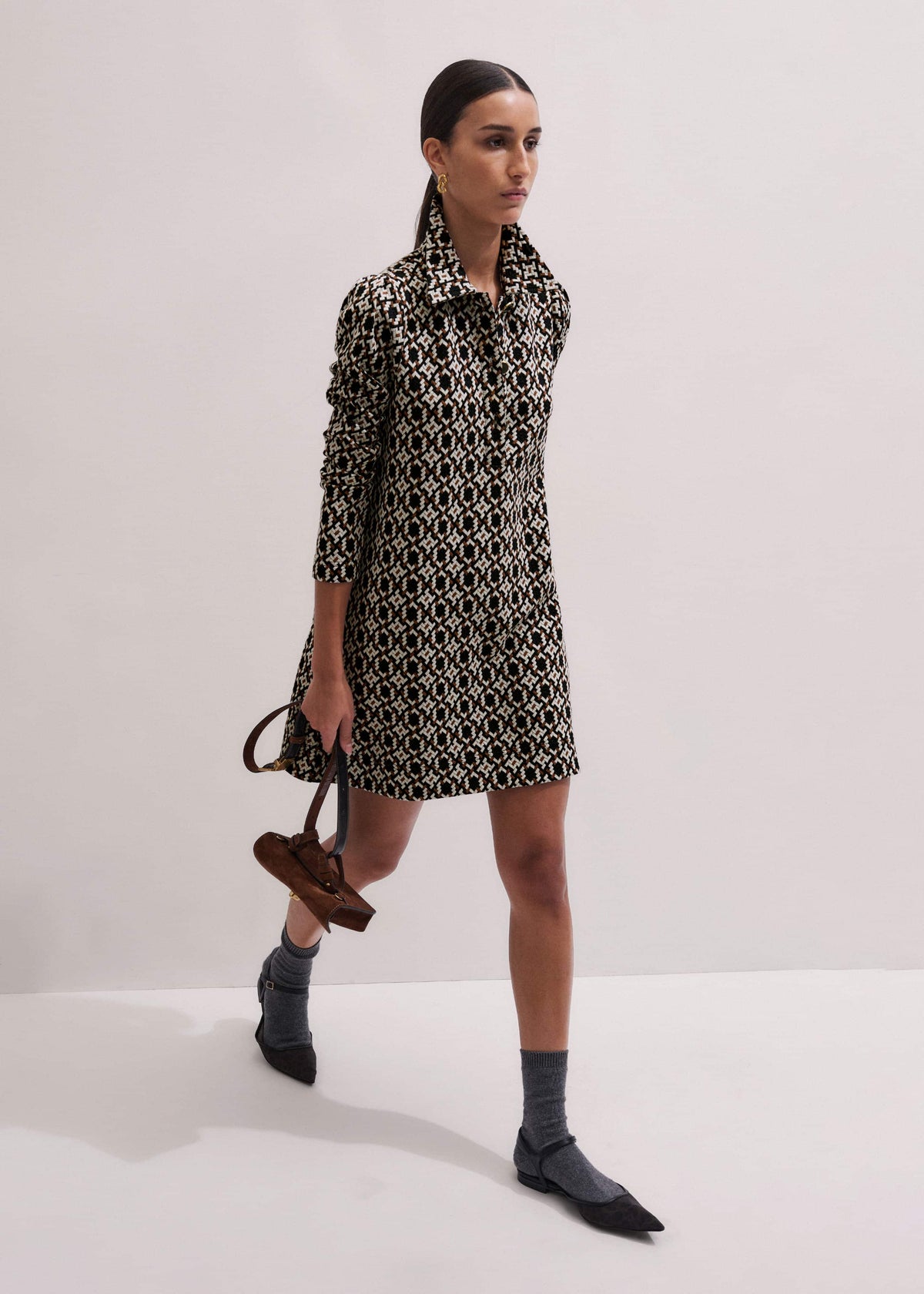 ME+EM ME+EM's Navy Graphic Jacquard Short A-Line Dress is crafted from soft jersey in a graphic blend of colors. Shop now.