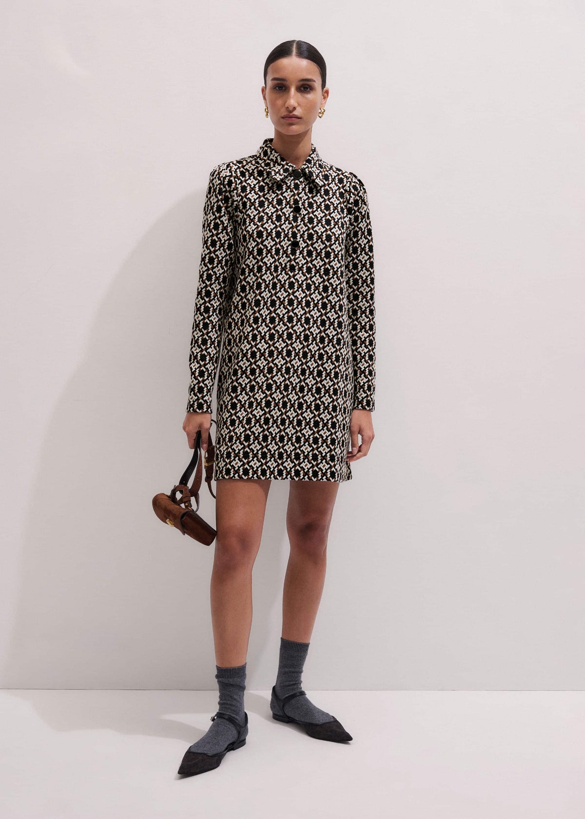 ME+EM ME+EM's Navy Graphic Jacquard Short A-Line Dress is crafted from soft jersey in a graphic blend of colors. Shop now.
