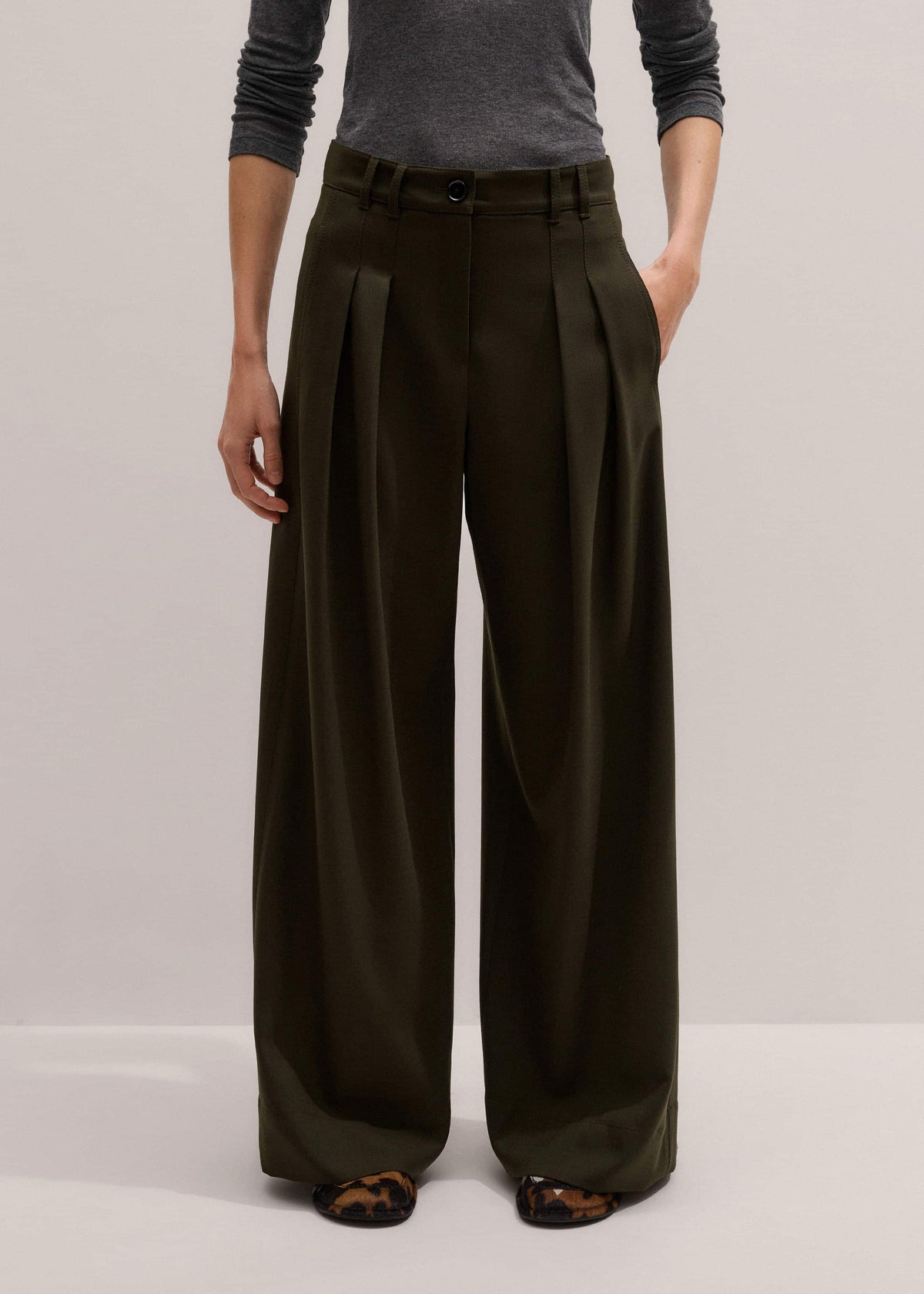 ME+EM Olive Green Wide-Leg Double Pleat Pant