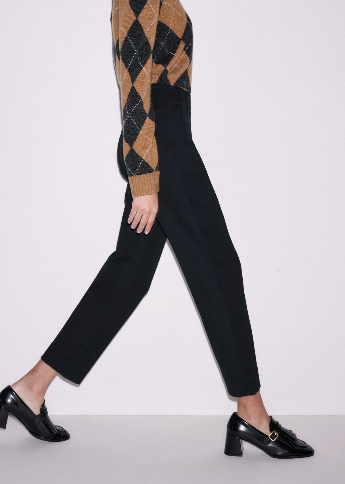 ME+EM Black Travel Tailoring Pull On Slim Crop Pant