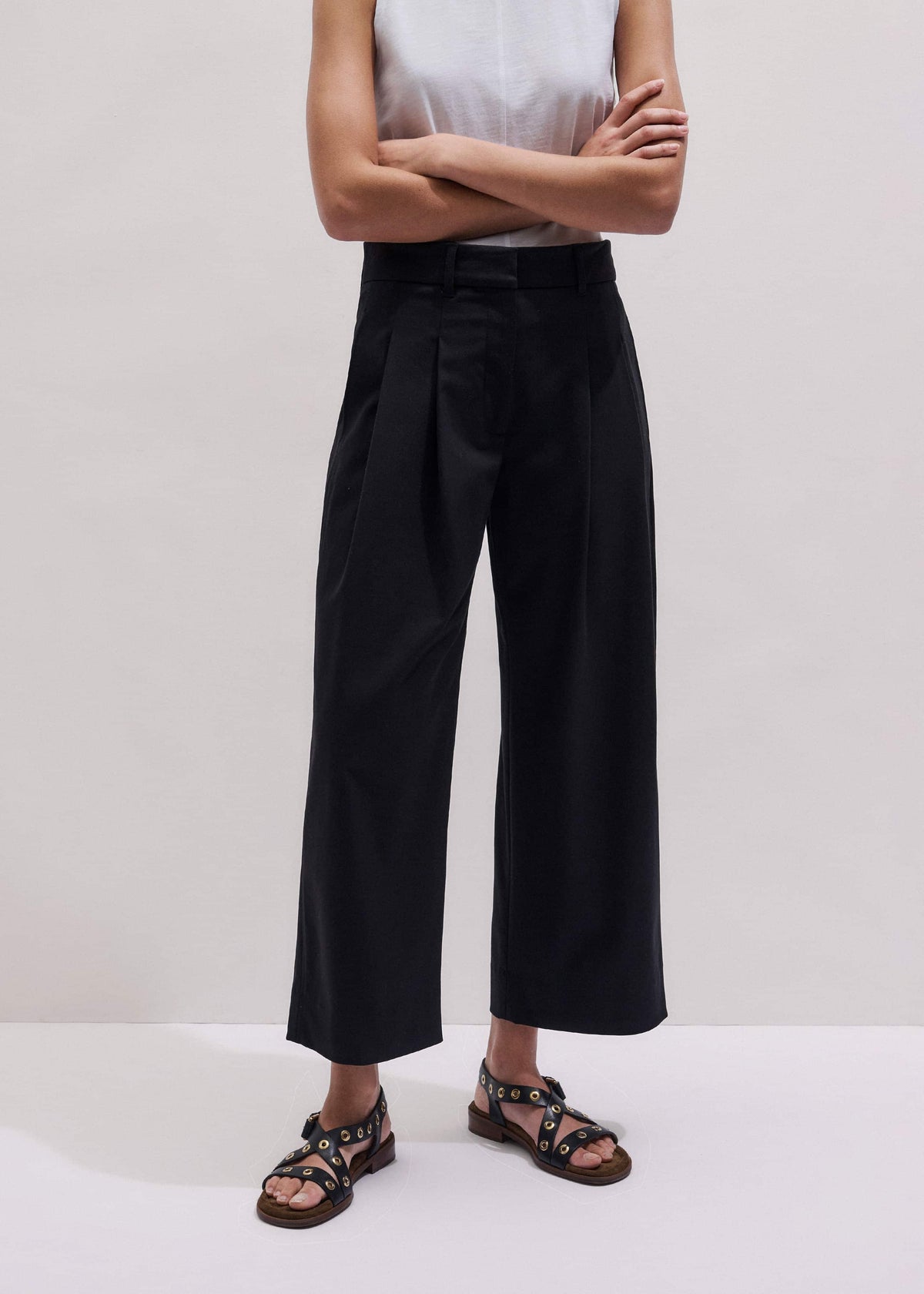 ME+EM Black Straight Crop Pleat Front Pant