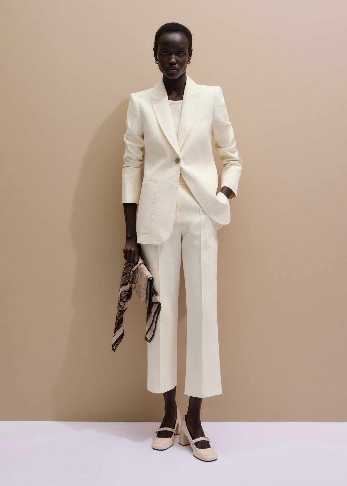 ME+EM Ivory Luxe Jacquard Straight Crop Pant