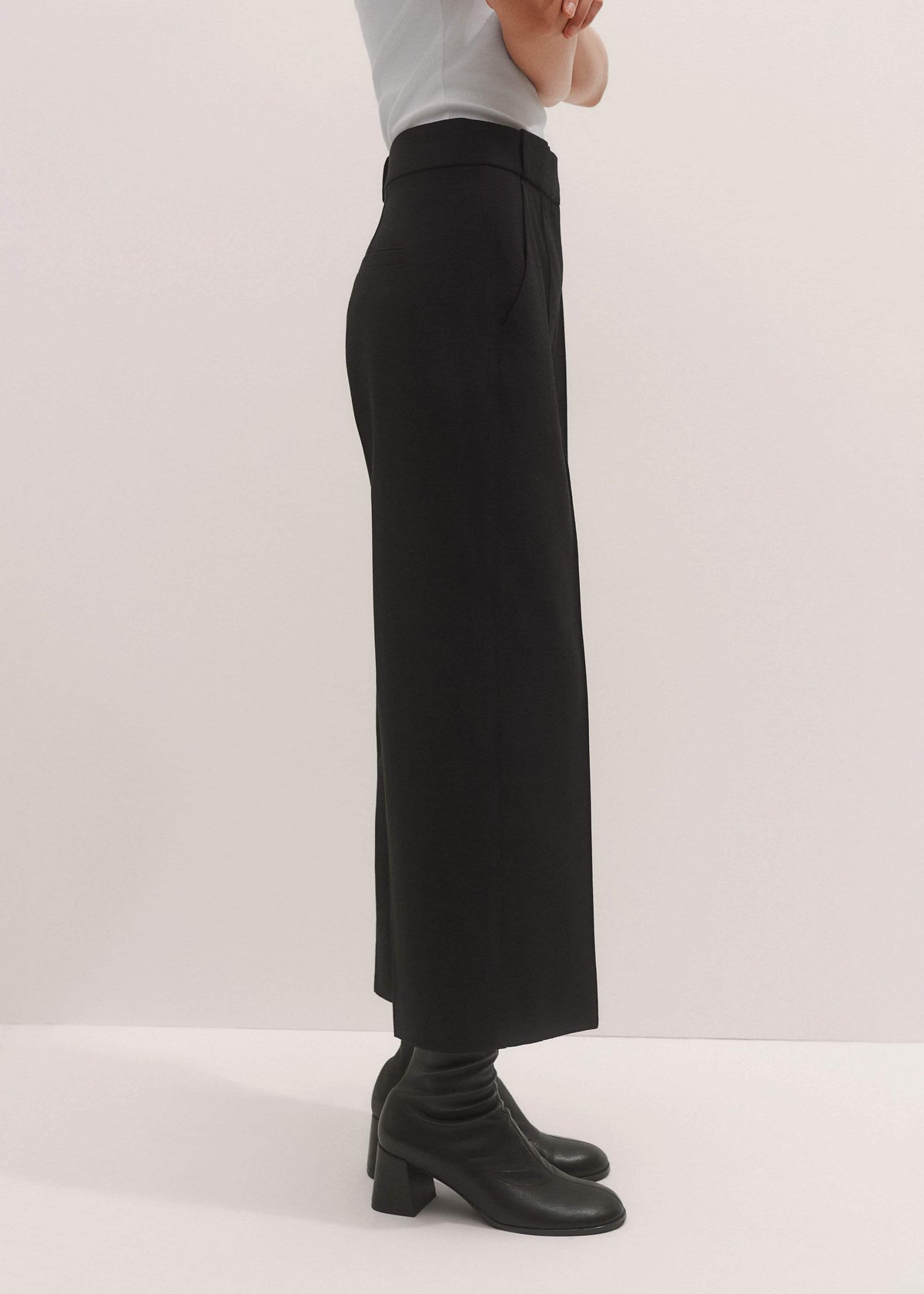 ME+EM Black Straight Crop Pant