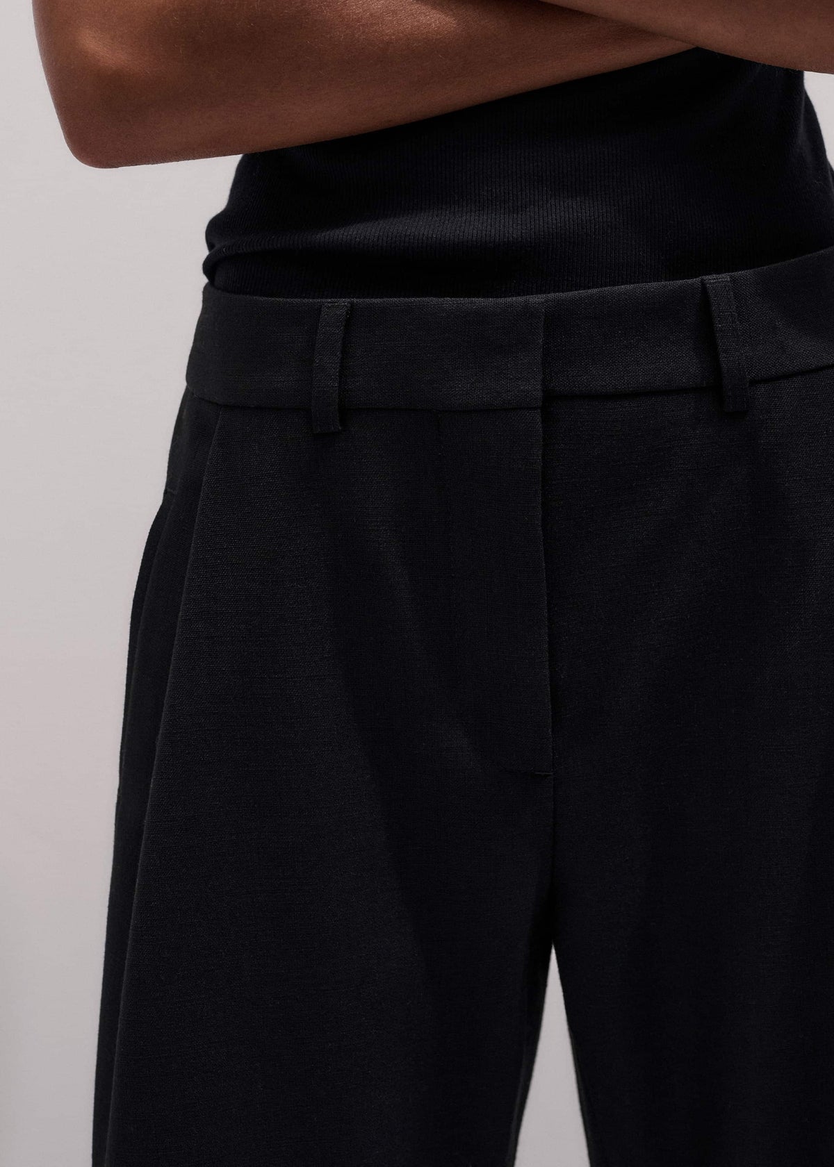 ME+EM Black Clever Tapered Pant