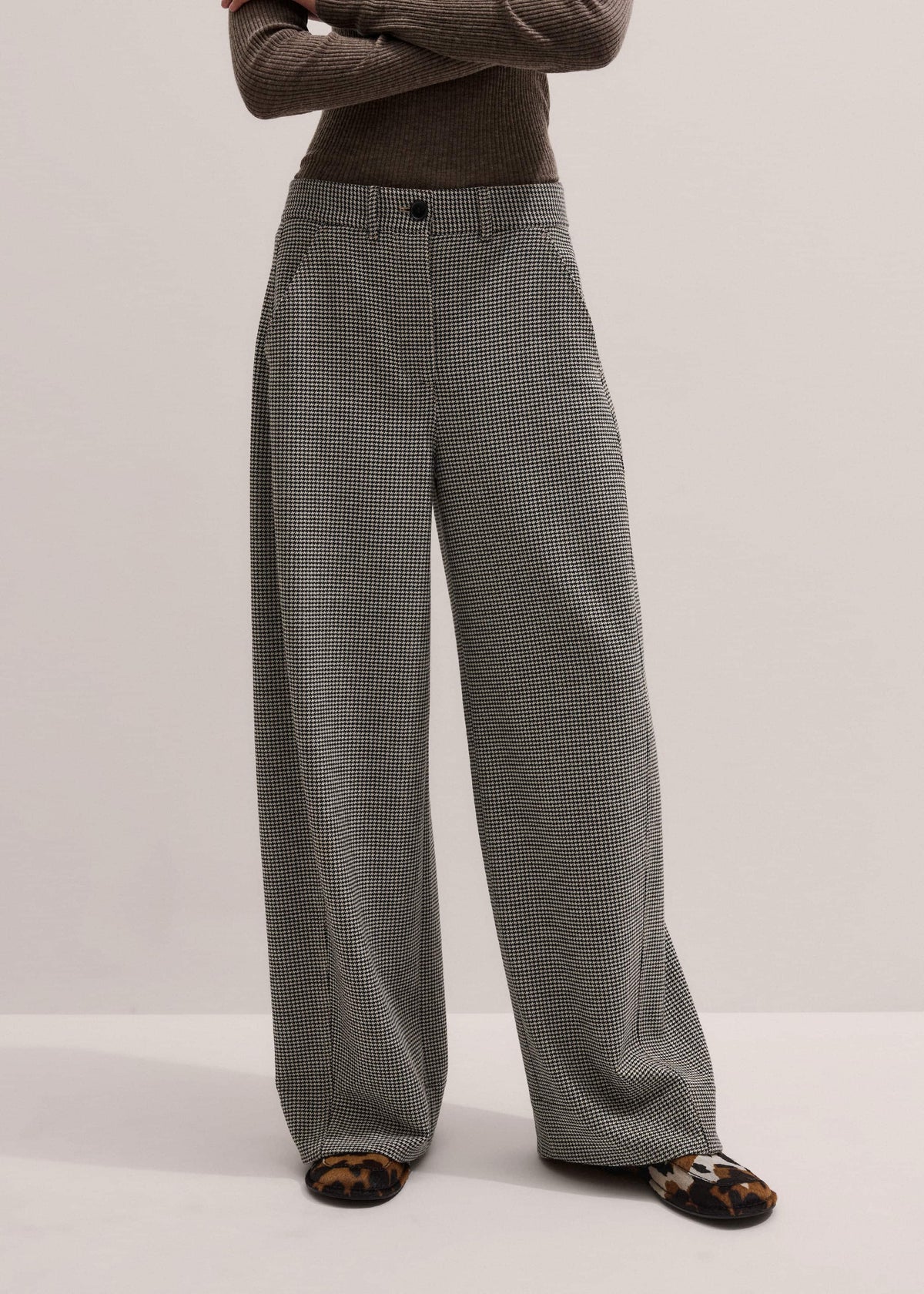 ME+EM Ivory Houndstooth Extreme Tapered Pant