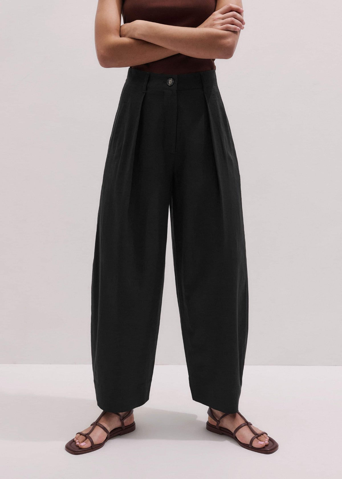 ME+EM Black Extreme Taper Pant