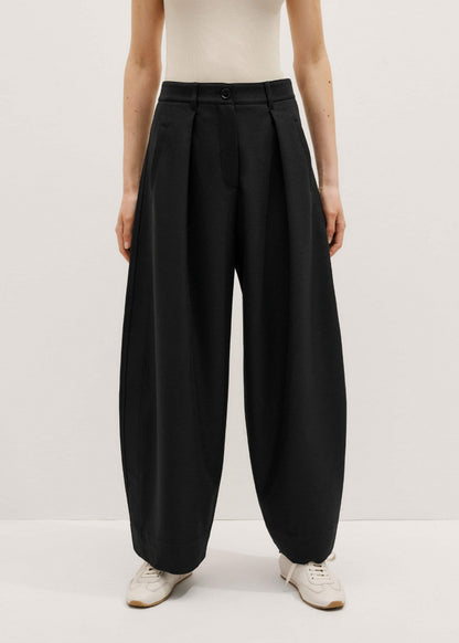 ME+EM Black Barrel Leg Pant