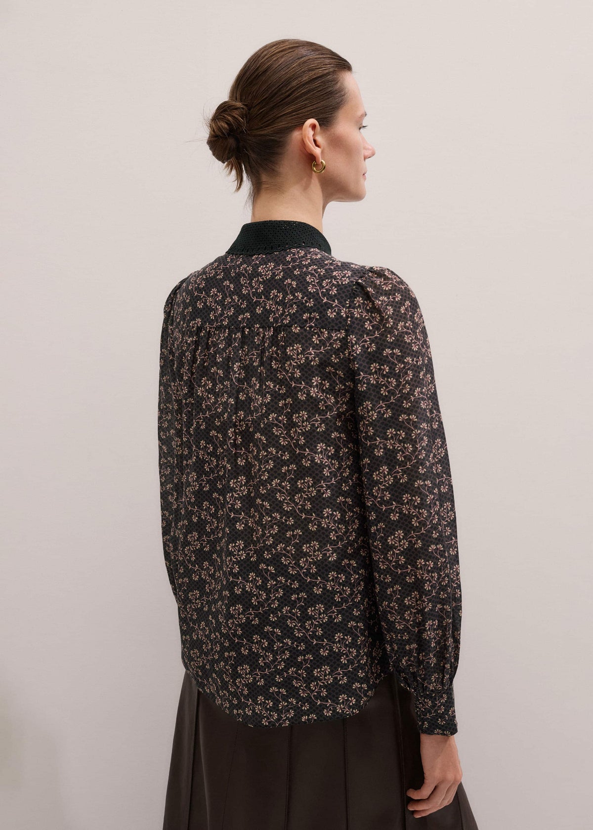 ME+EM Black Scallop Daisy Print Feature Collar Blouse
