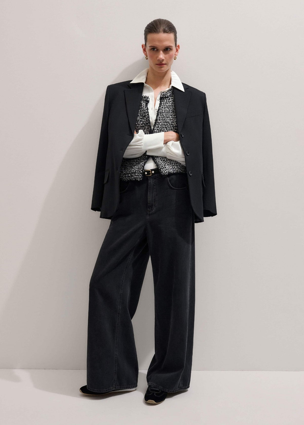 ME+EM Cream Fluid Sleeve Layering Blouse