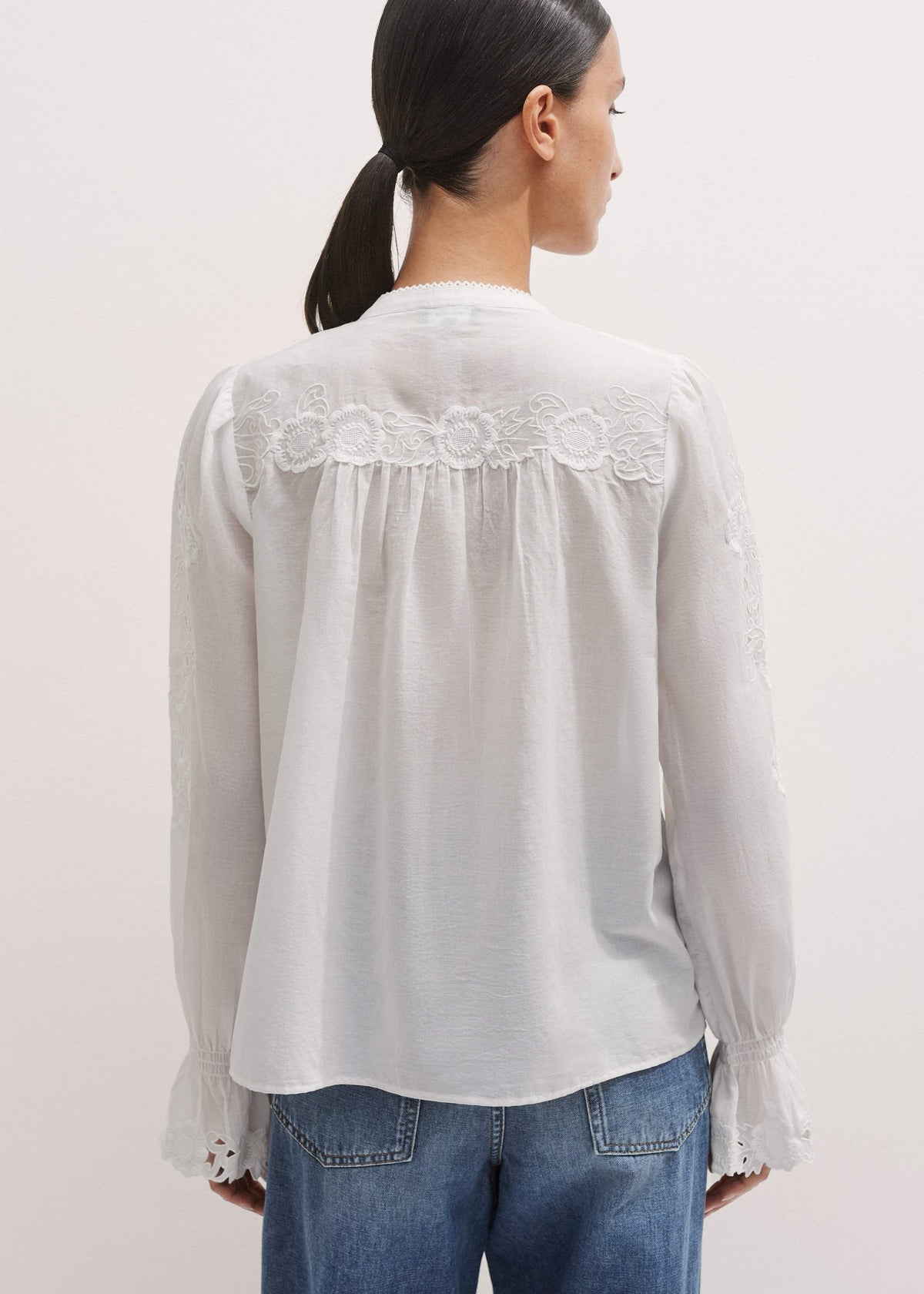 ME+EM White Floral Embroidery Blouse