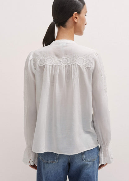 ME+EM White Floral Embroidery Blouse
