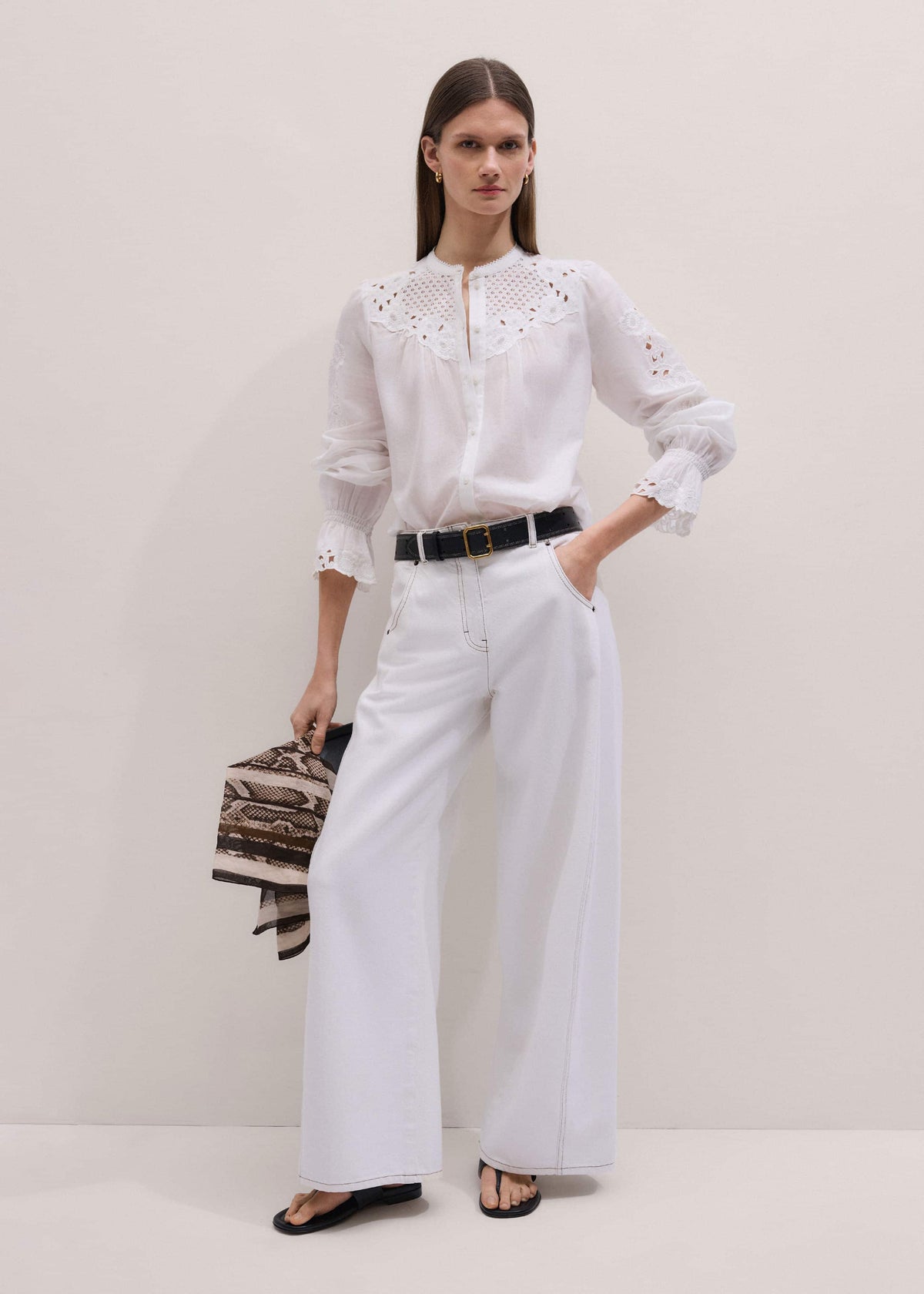 ME+EM White Floral Embroidery Blouse
