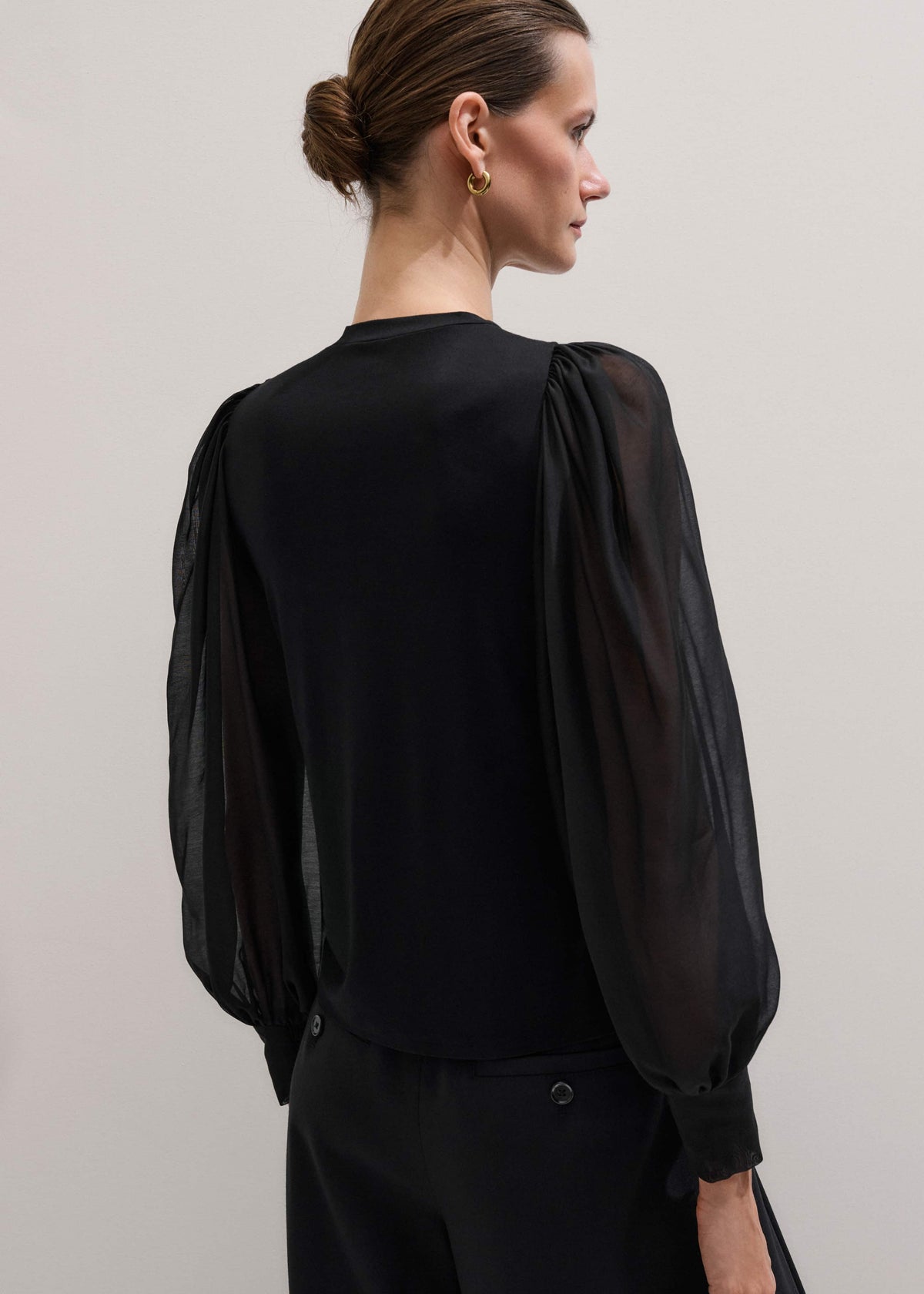 ME+EM Black Balloon Sleeve Slim Layering Top