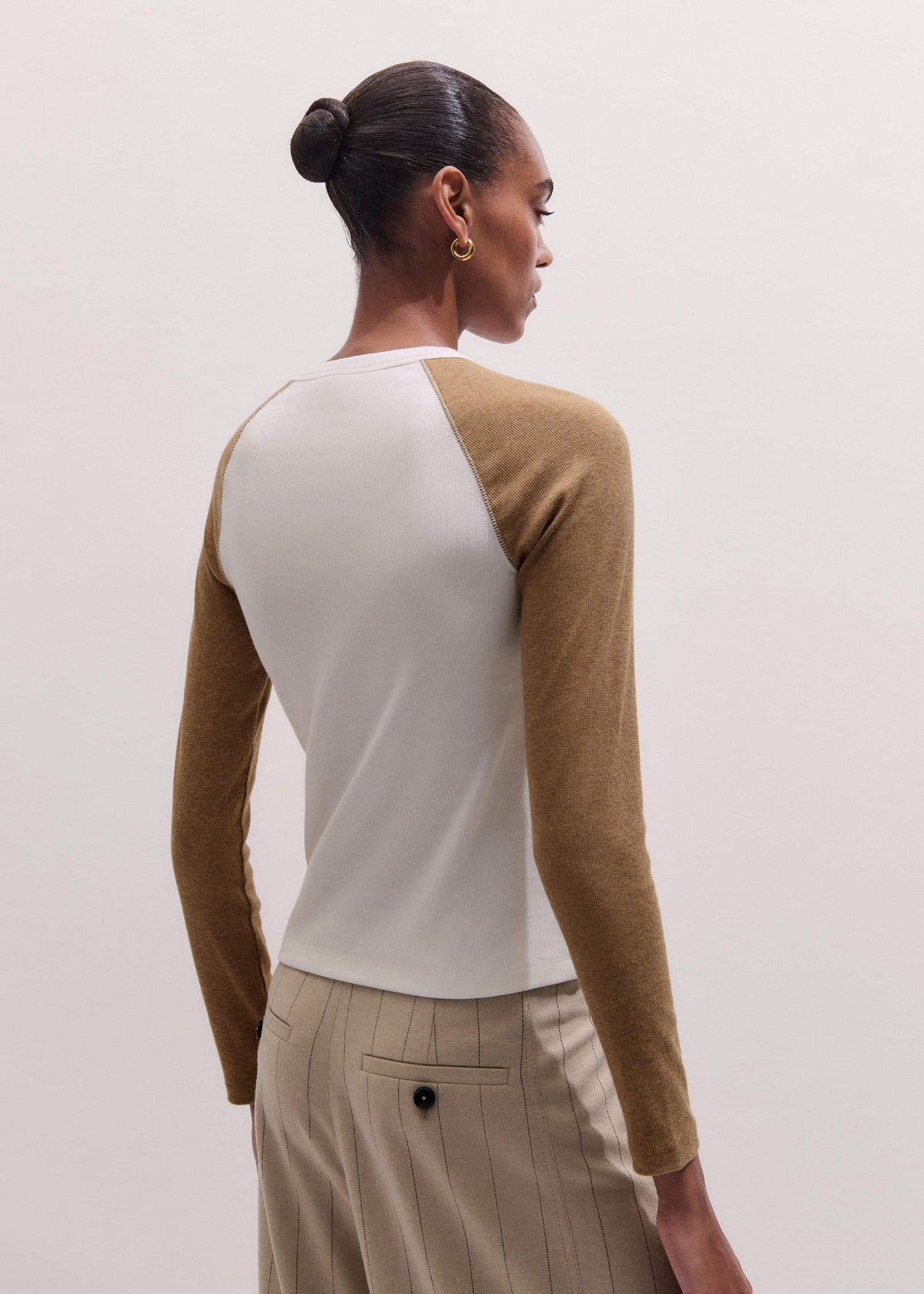 ME+EM Cream Ultimate Slim Baseball Top