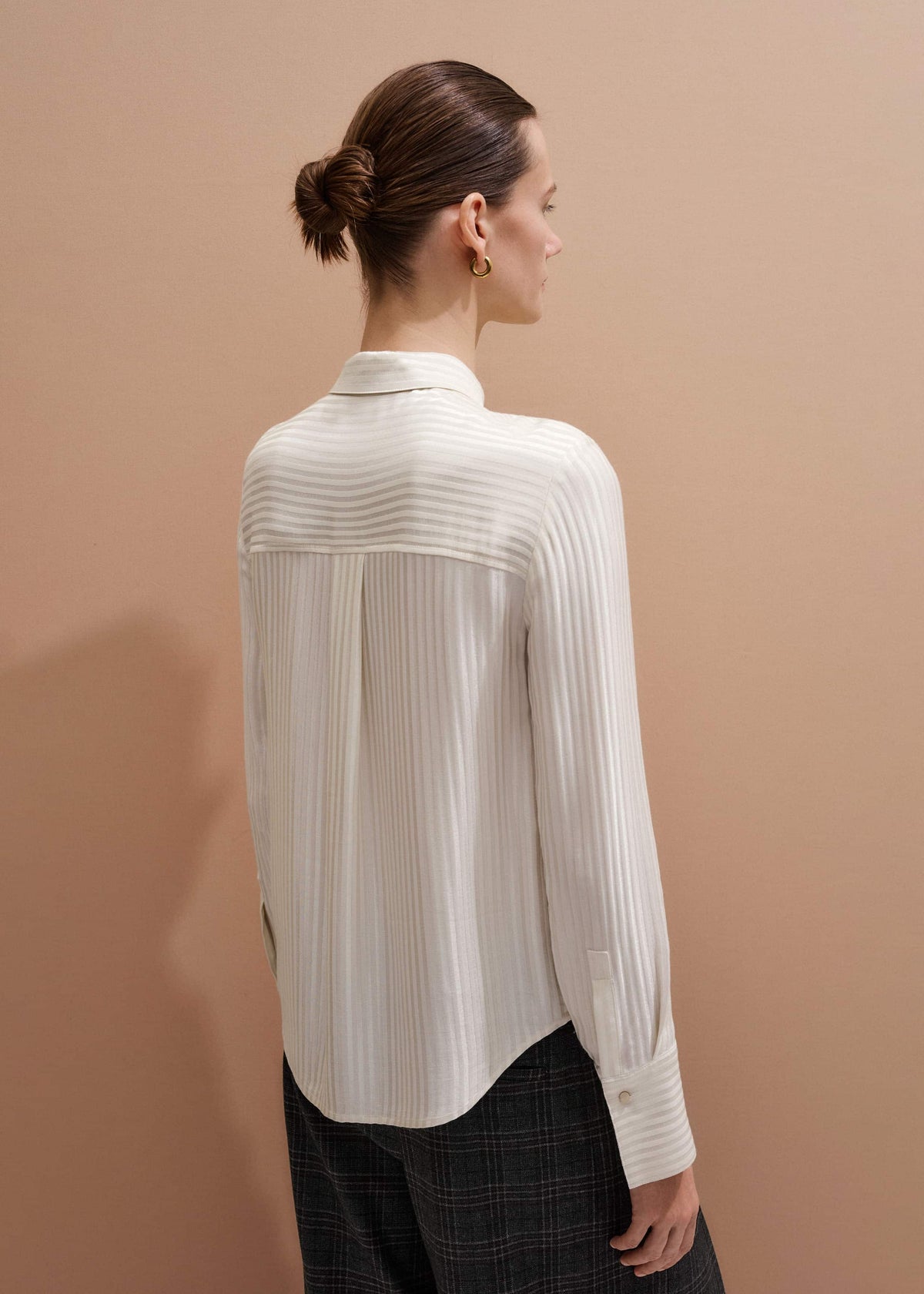 ME+EM Cream AM-PM Stripe Fluid Satin Shirt + Tie