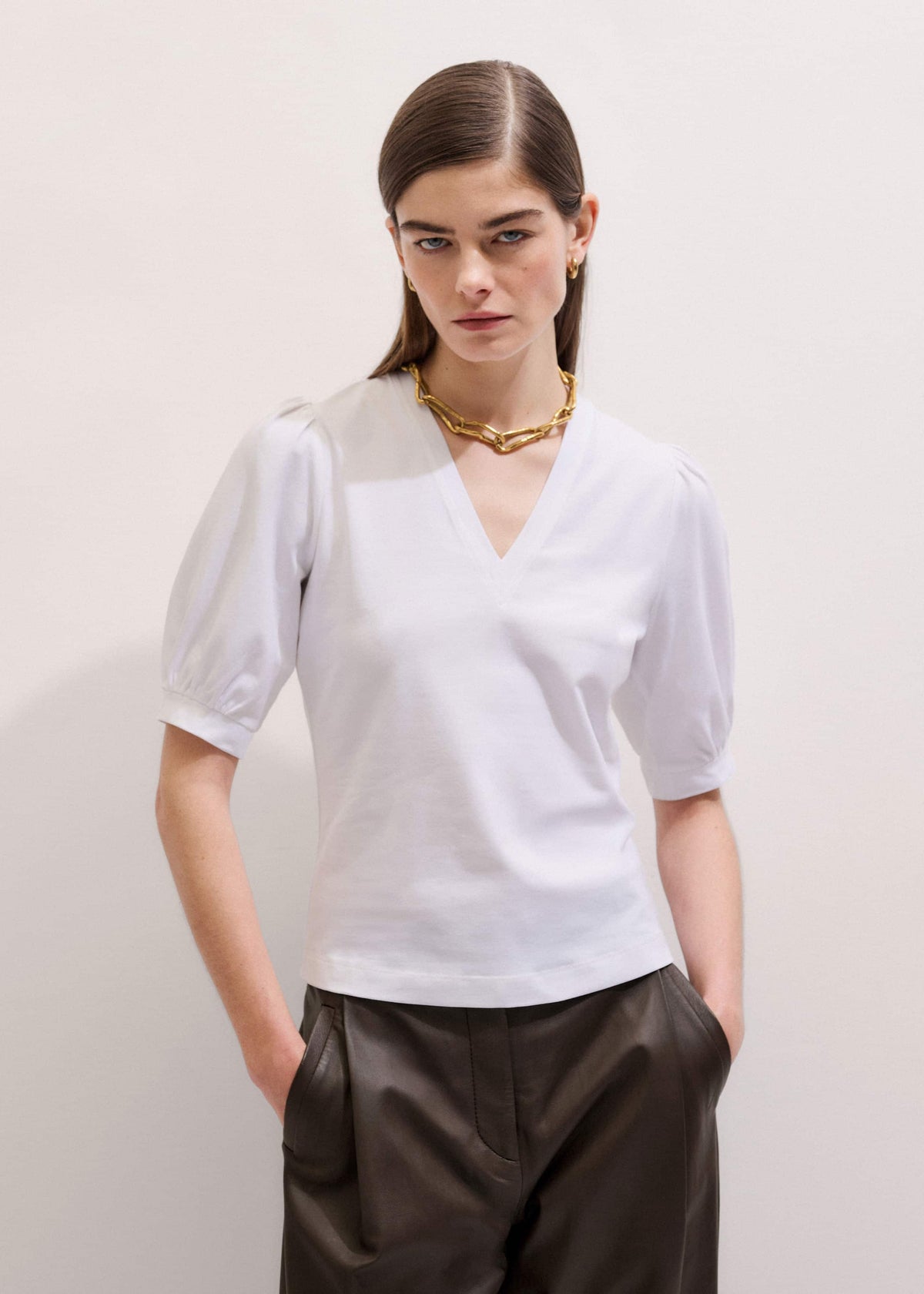 ME+EM White Feminine Sleeve V-Neck Tee