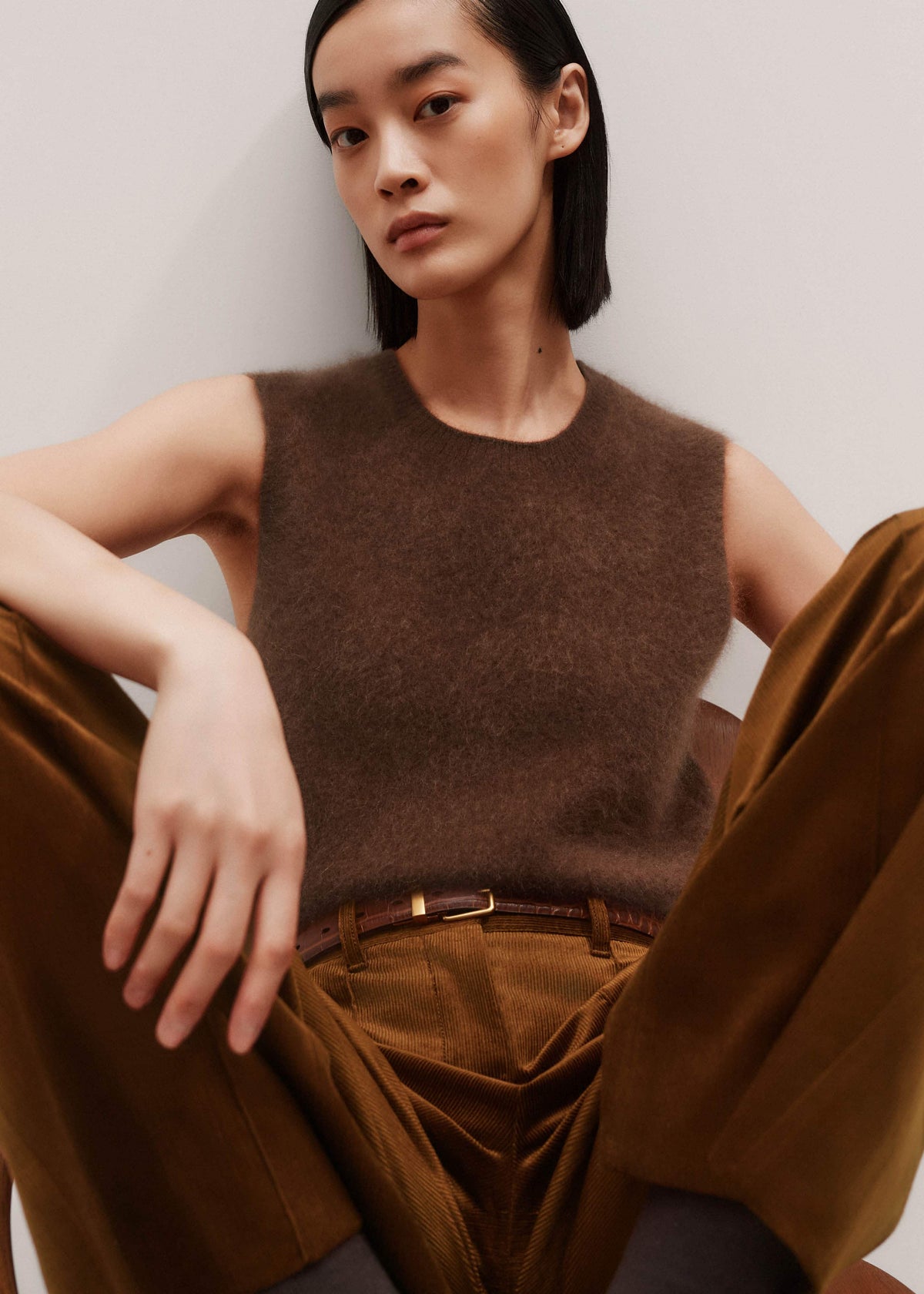 ME+EM Brown Straight Sweater Vest