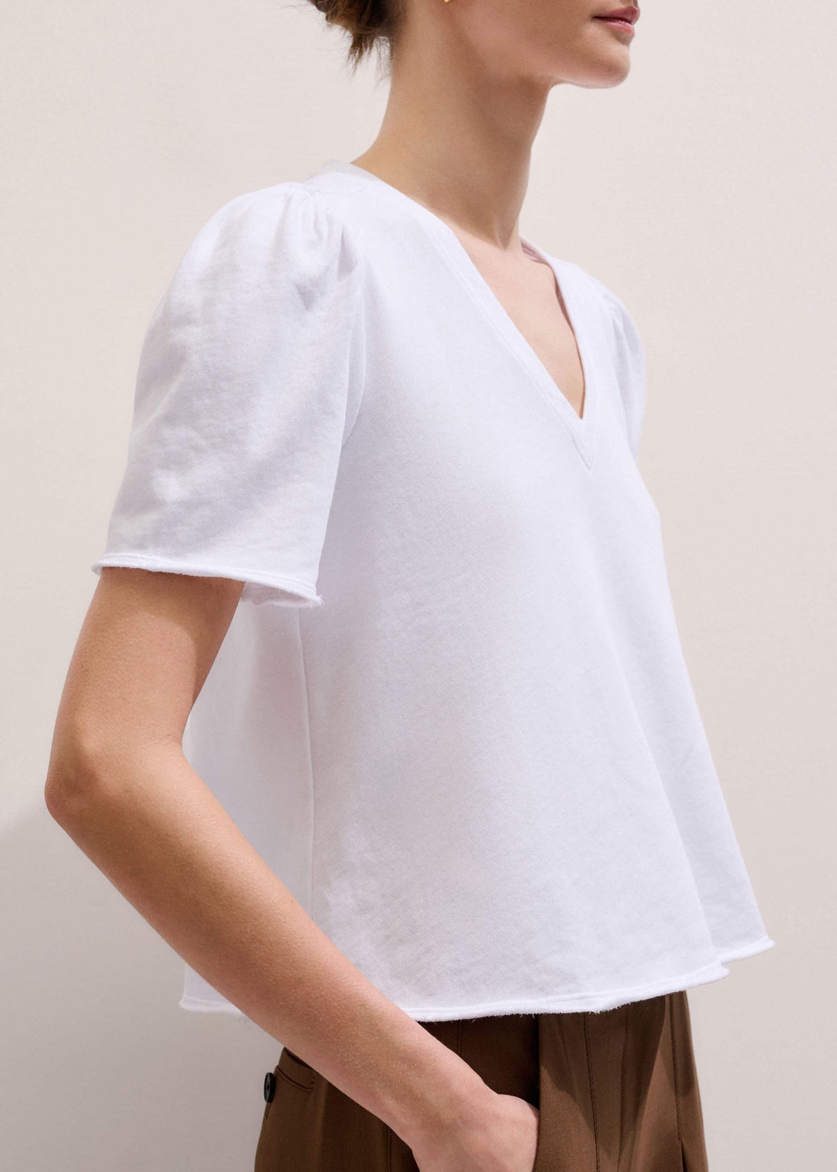 ME+EM White Raw Edge V-Neck Swing Sweatshirt