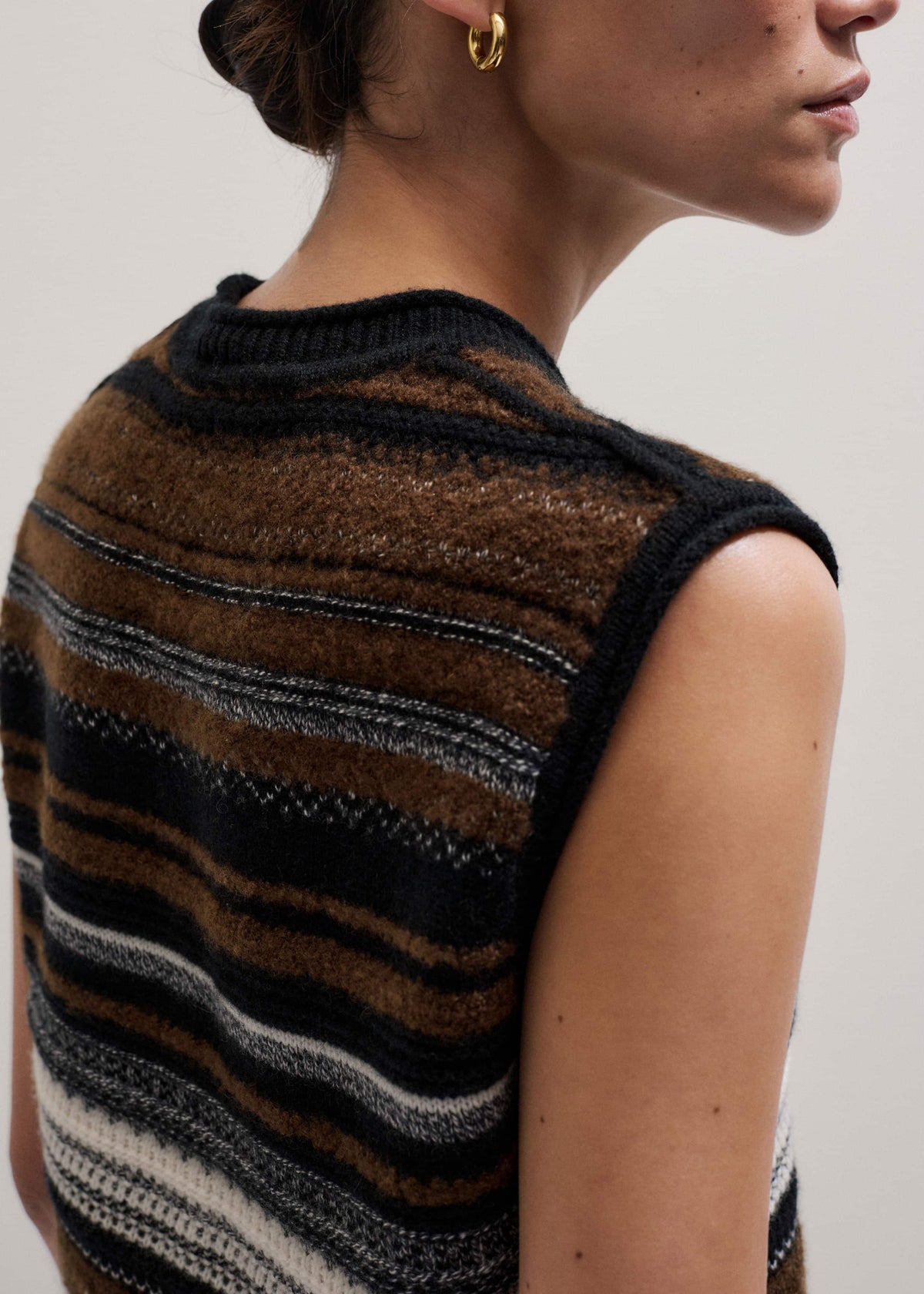 ME+EM Black Textured Stitch Straight Sweater Vest + Snood