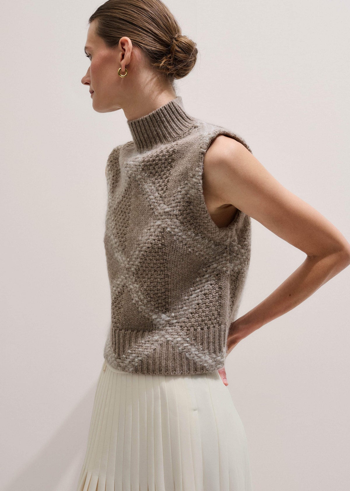 ME+EM Brown Merino Statement Textured Argyle Sweater Vest