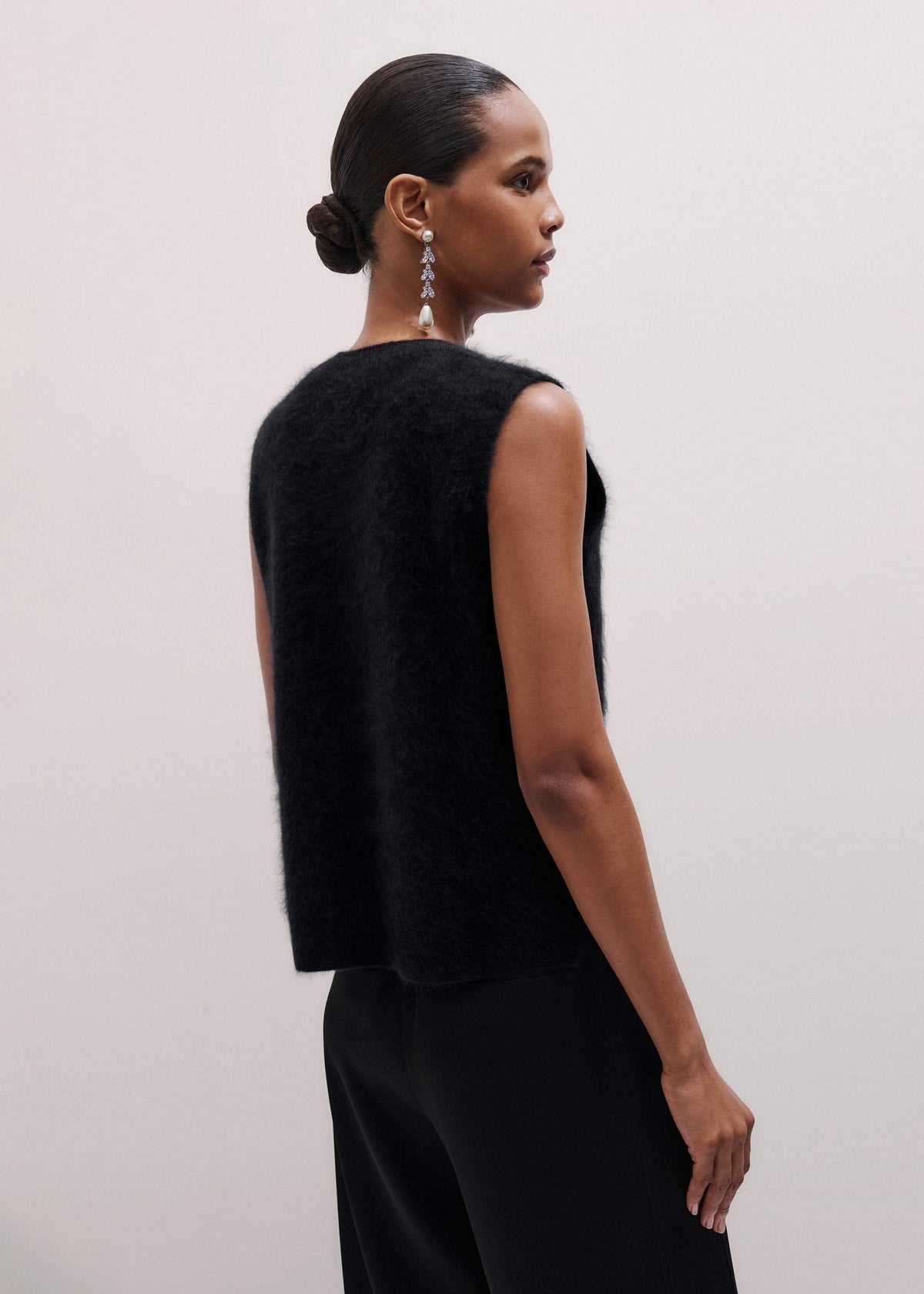 ME+EM Black Brushed Cashmere Straight Sweater Vest