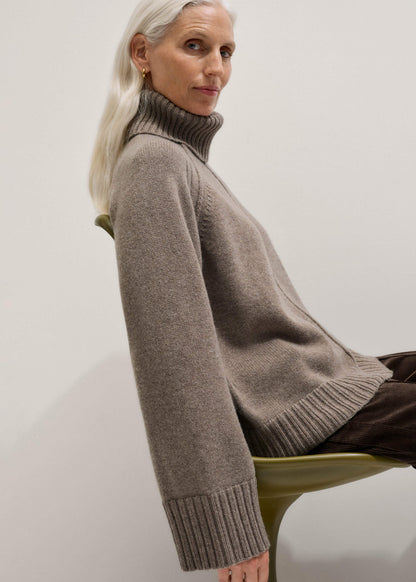 ME+EM Brown Exposed Seam Raglan Sweater + Snood