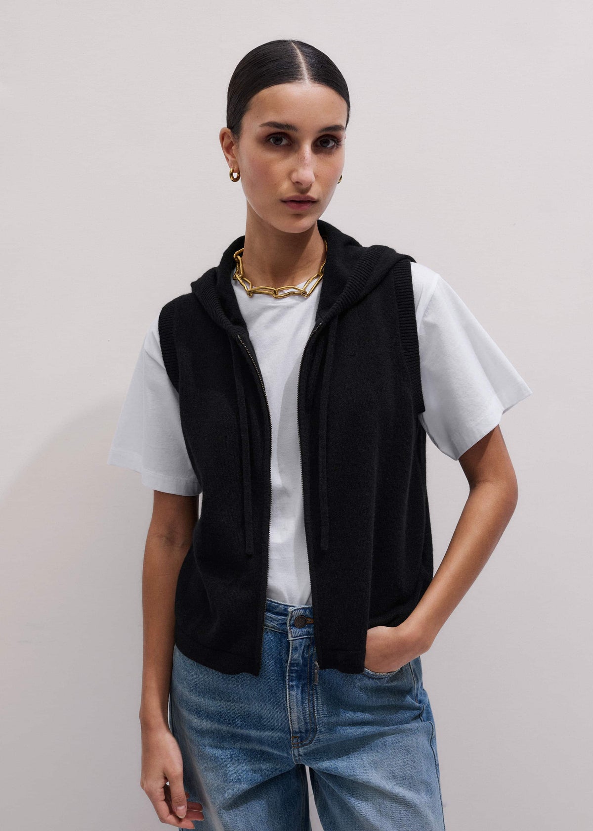 ME+EM Black Cashmere Sleeveless Relaxed Zip Hoodie