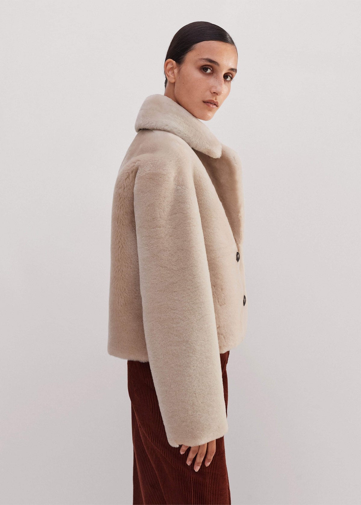 ME+EM Cream Luxe Short Shearling Coat | Shearling Coats