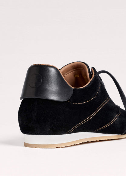 ME+EM Black Velvet Retro Runner