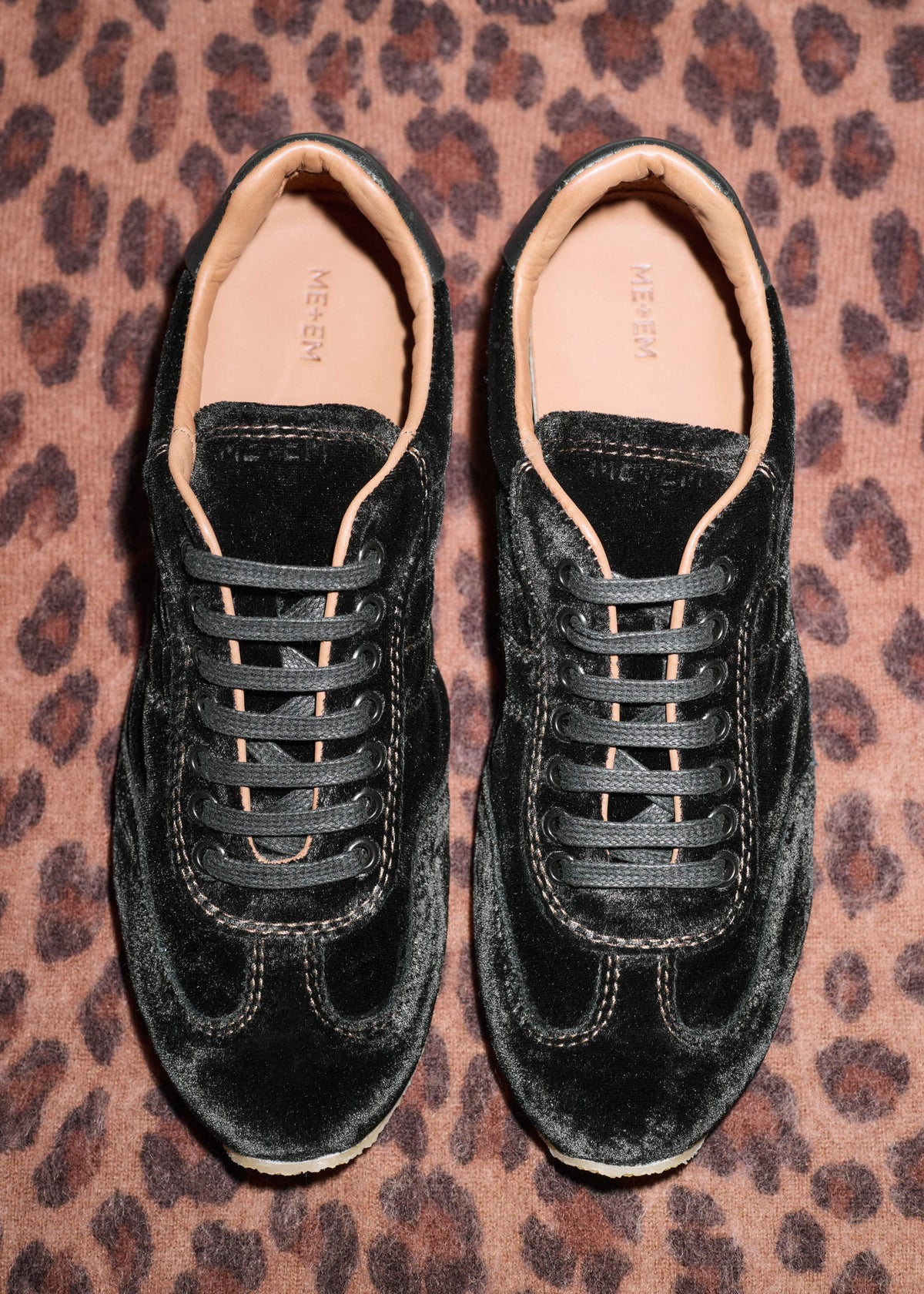 ME+EM Black Velvet Retro Runner