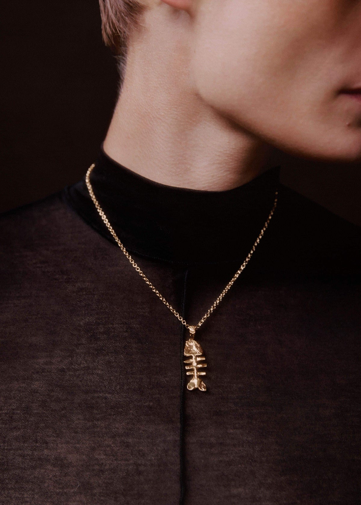 ME+EM Gold Silhouette Of Summer Necklace