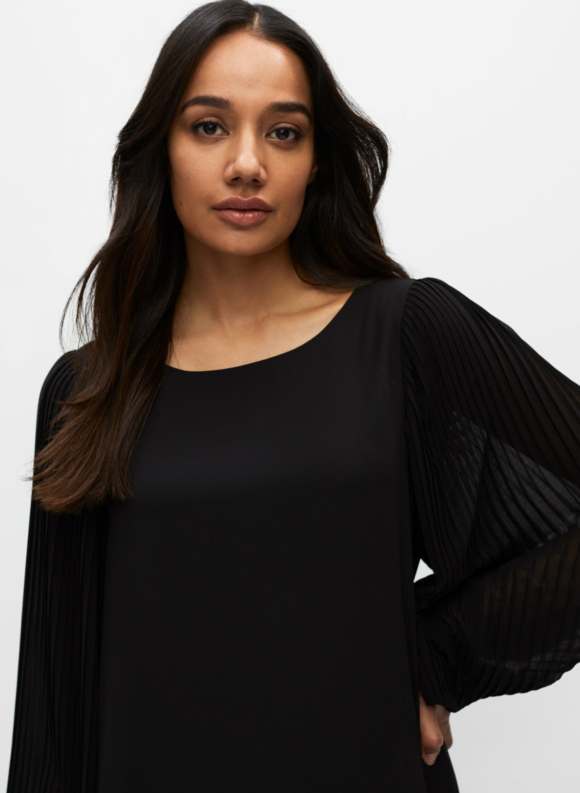 Women Pleated Balloon Sleeve Chiffon Dress Black | Melanie Lyne